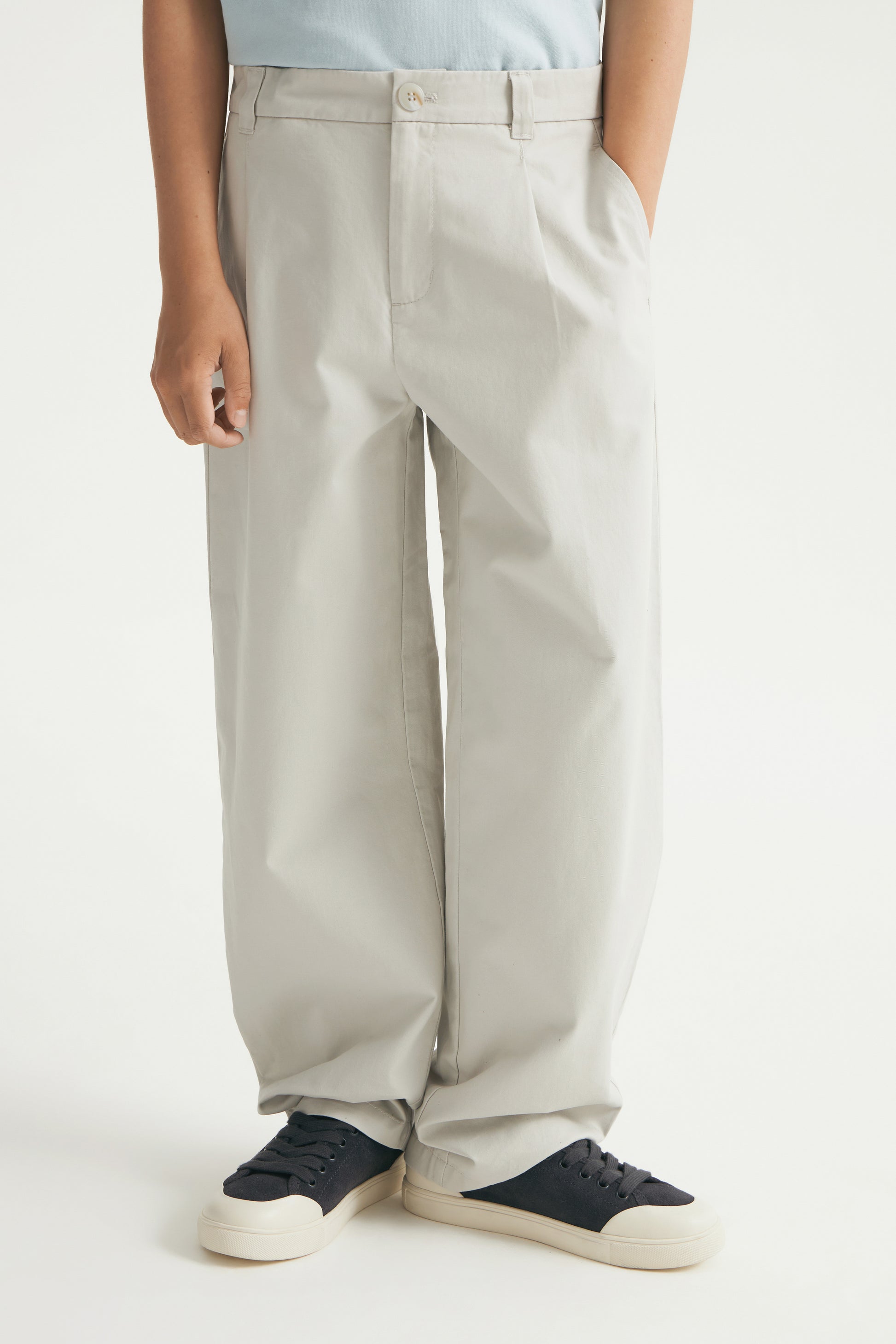 LIGHT GREY