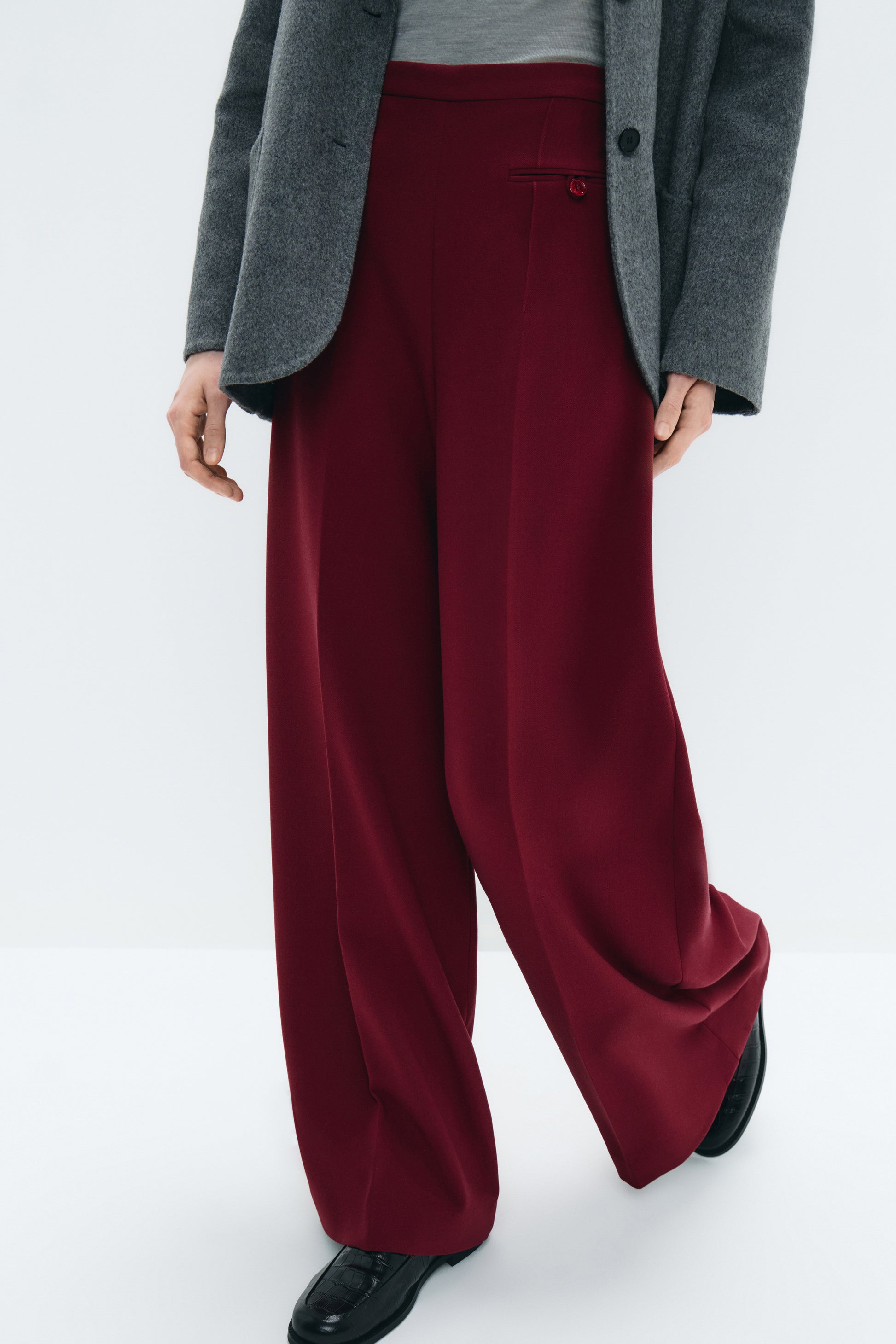 DARK RED