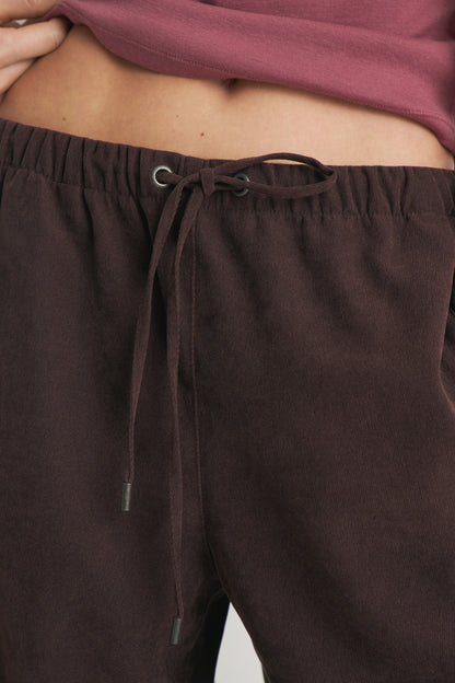 DARK BROWN