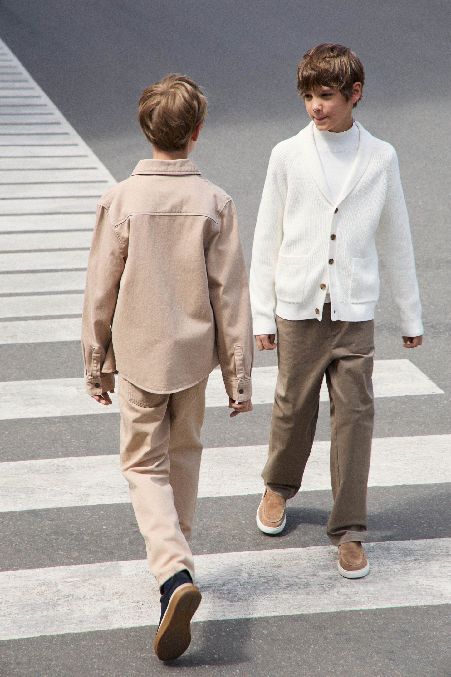 LIGHT BEIGE