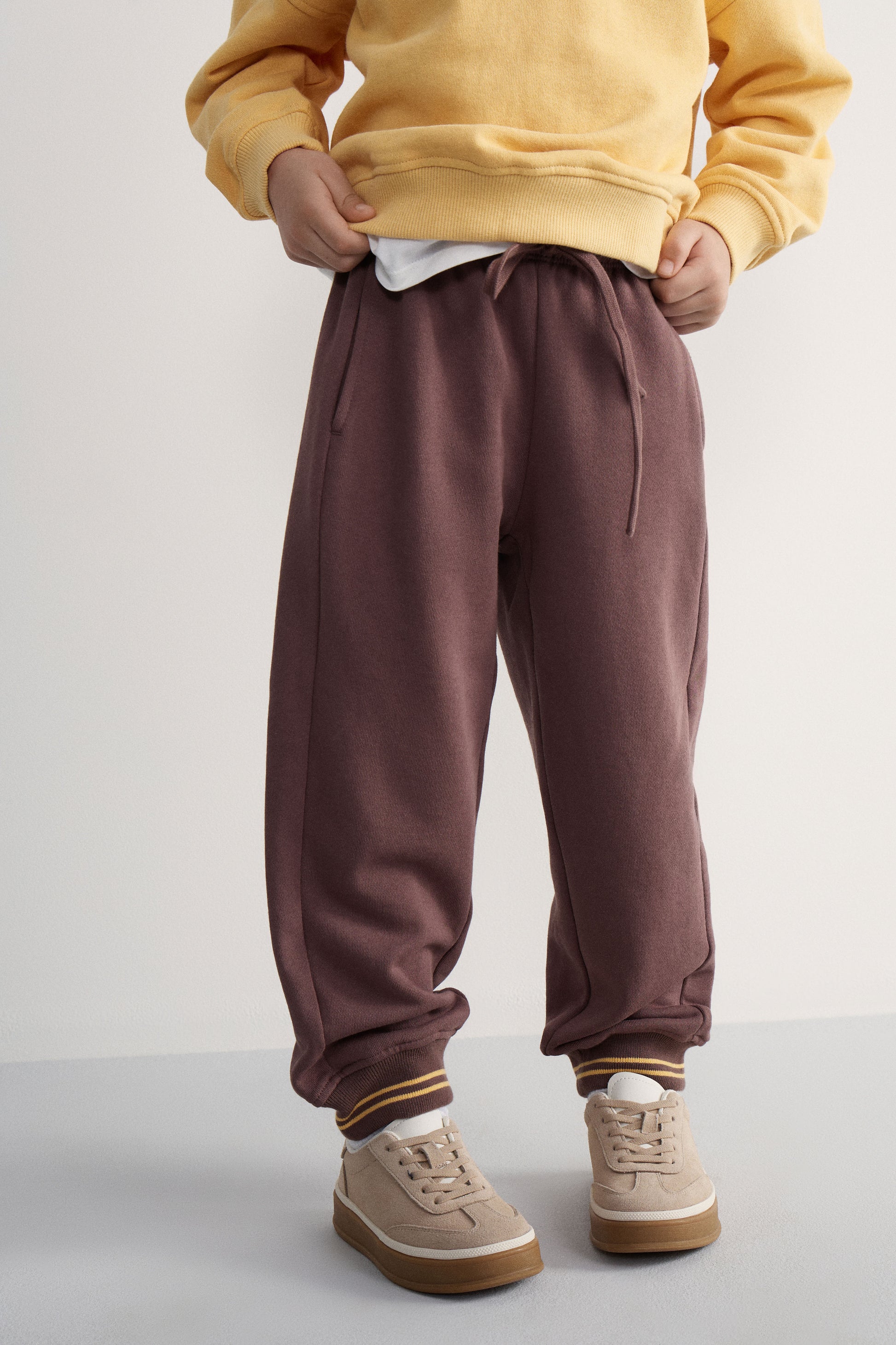 DARK BEIGE
