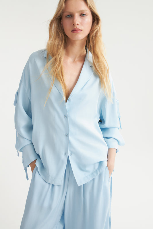 LIGHT BLUE