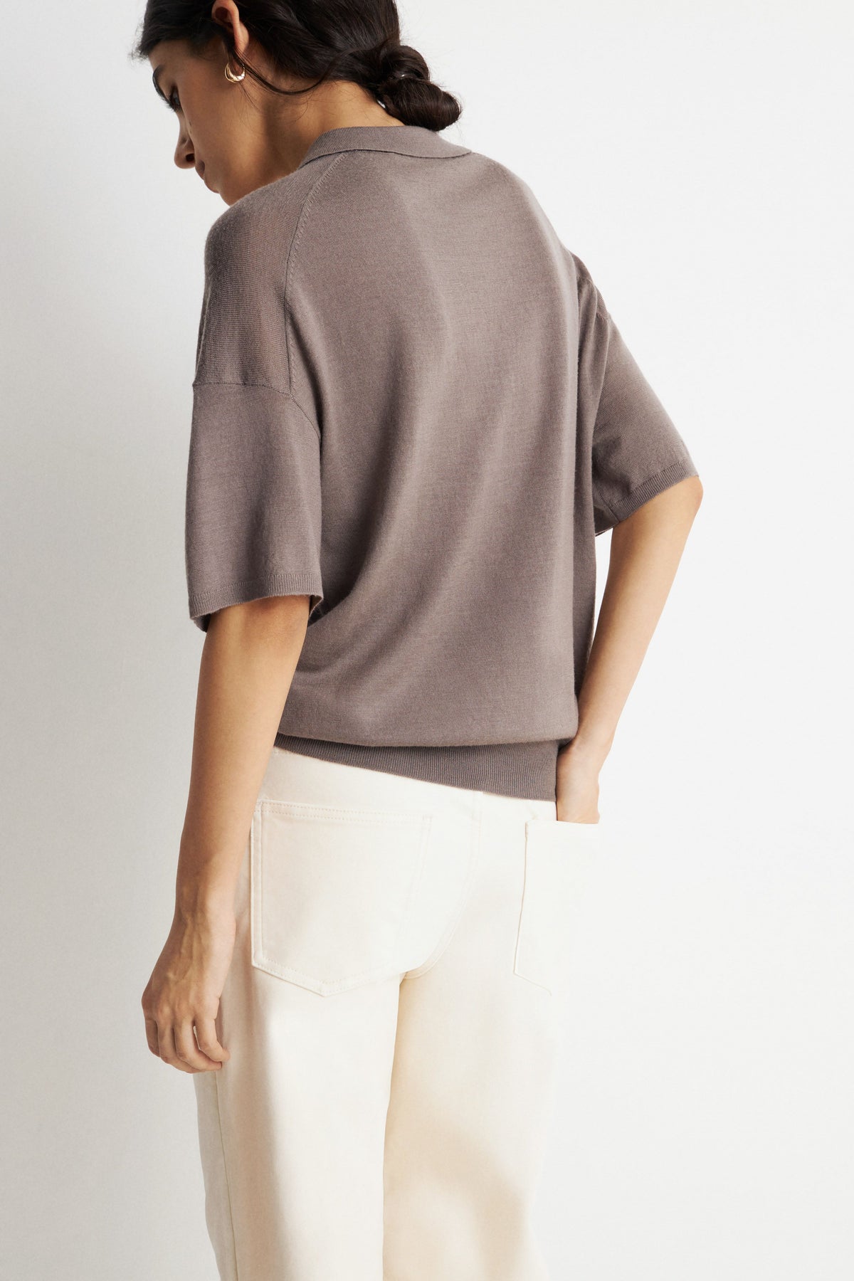 GREY BEIGE