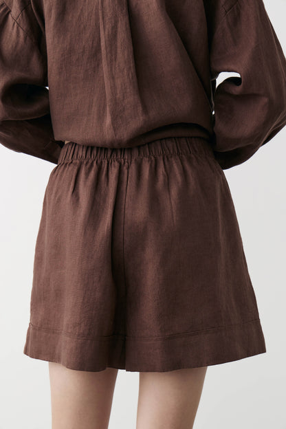 DARK BROWN