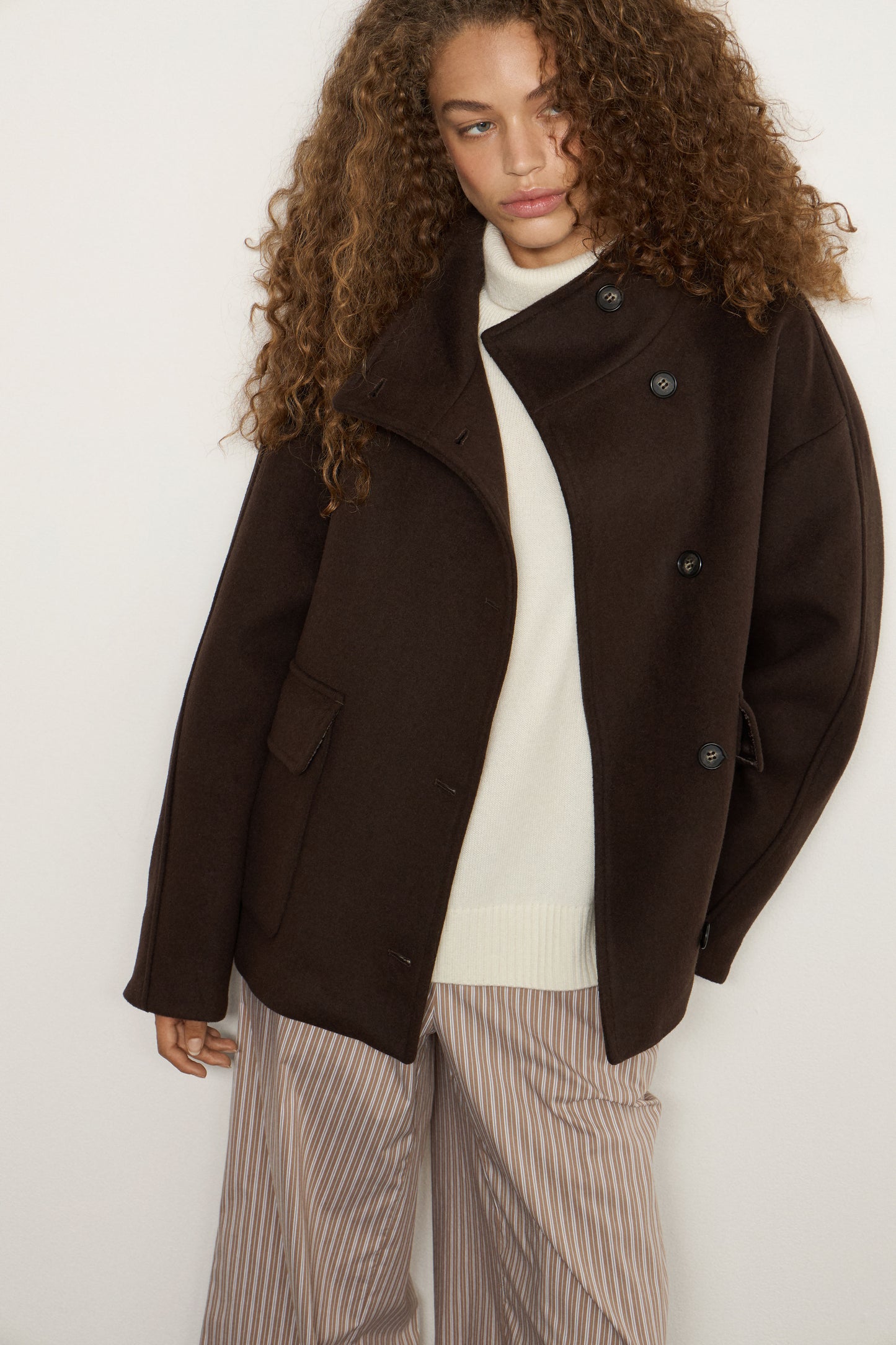 DARK BROWN