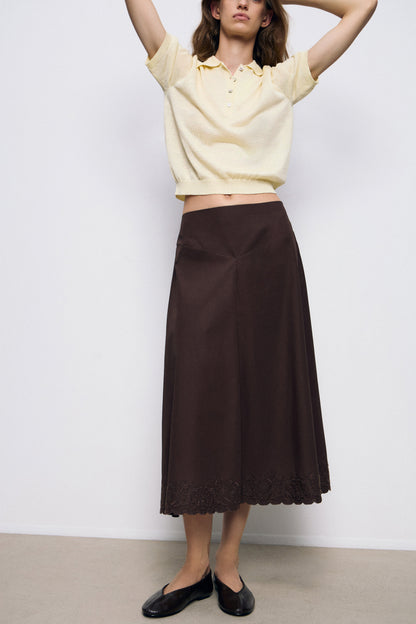 DARK BROWN