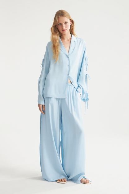 LIGHT BLUE