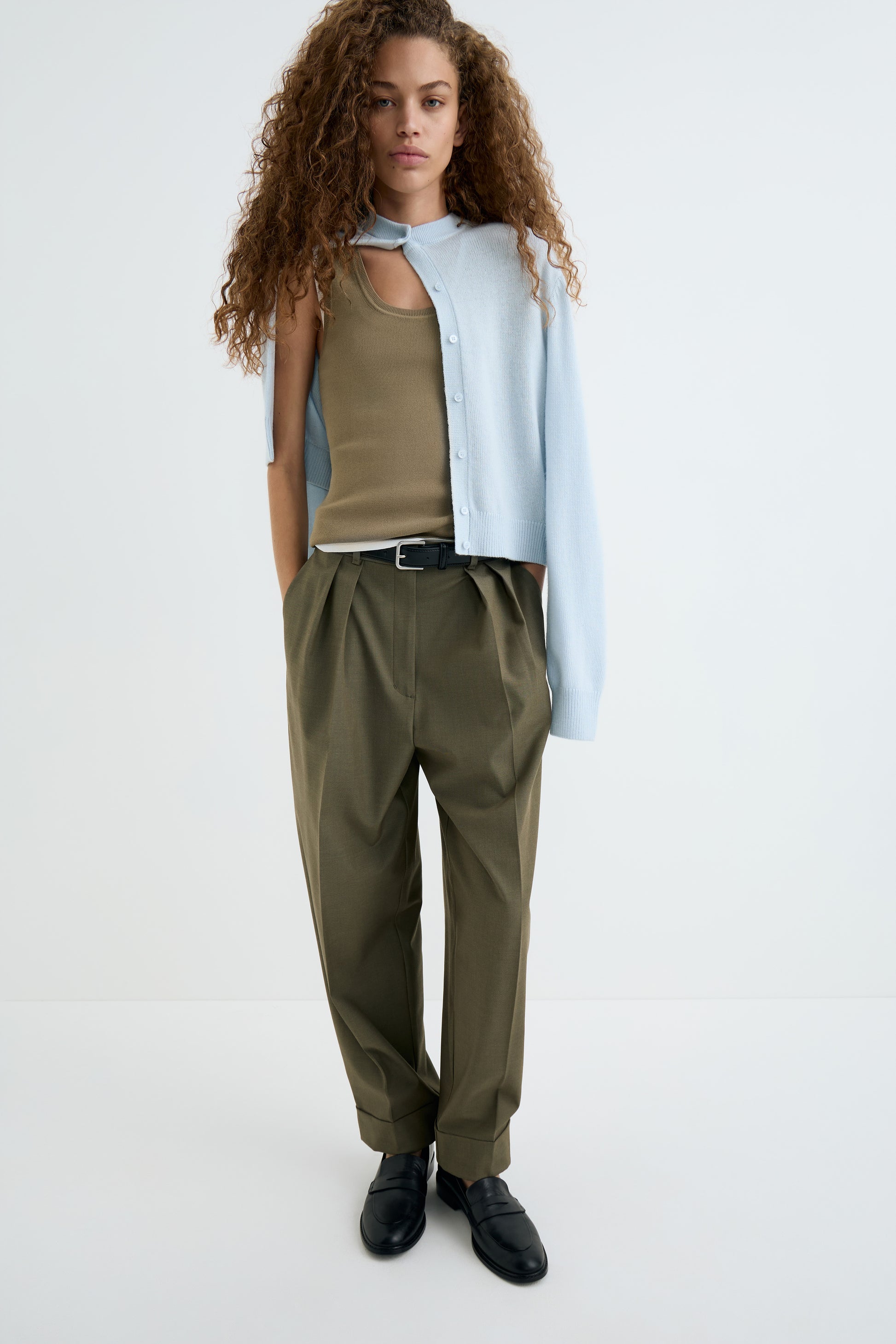 LIGHT KHAKI