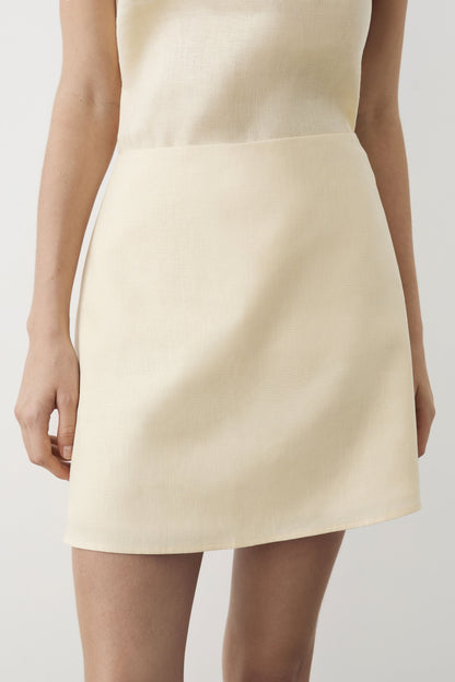 LIGHT YELLOW