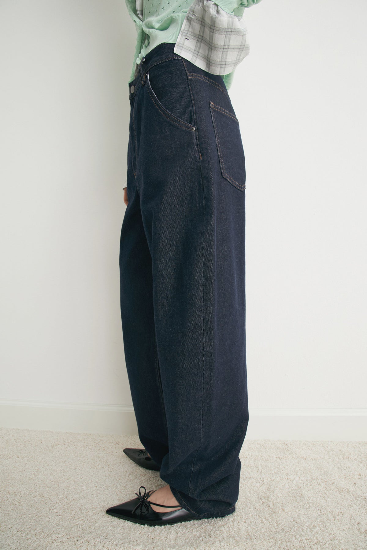DARK BLUE