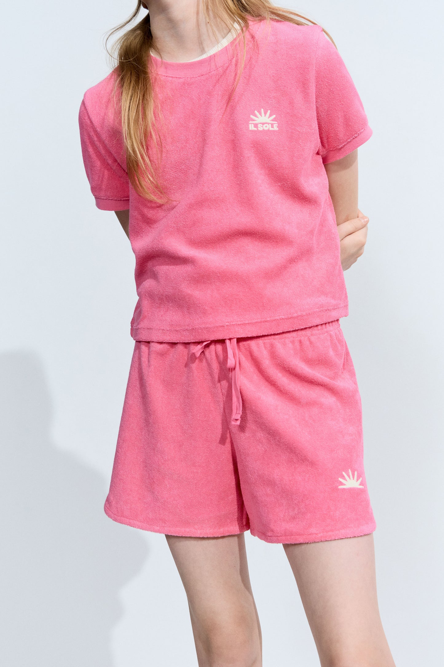 BRIGHT PINK