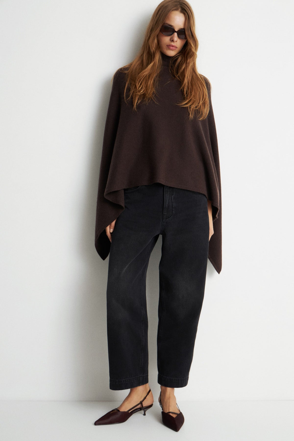 DARK BROWN