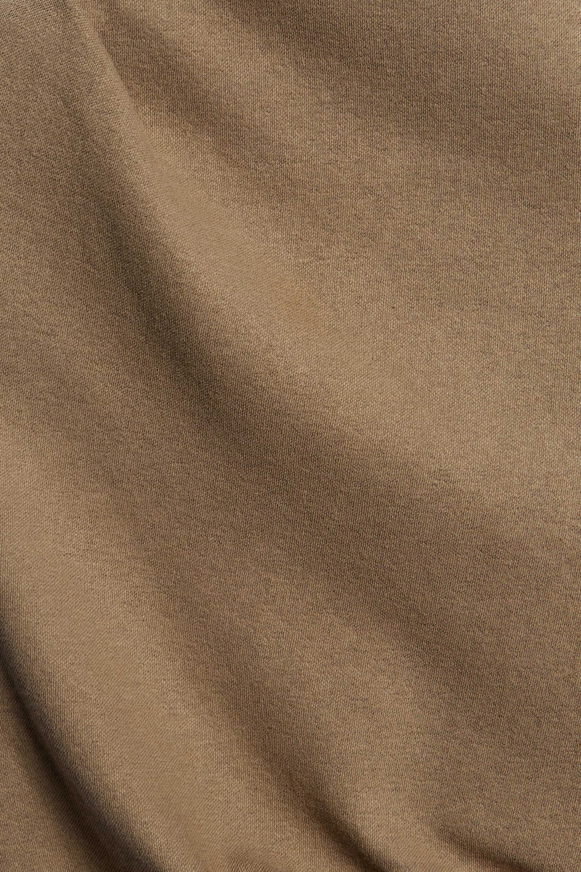 GRAY BROWN