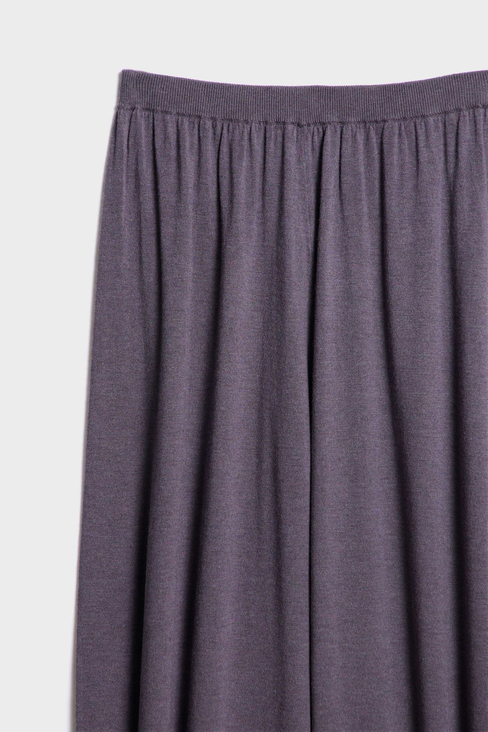 TAUPE PURPLE