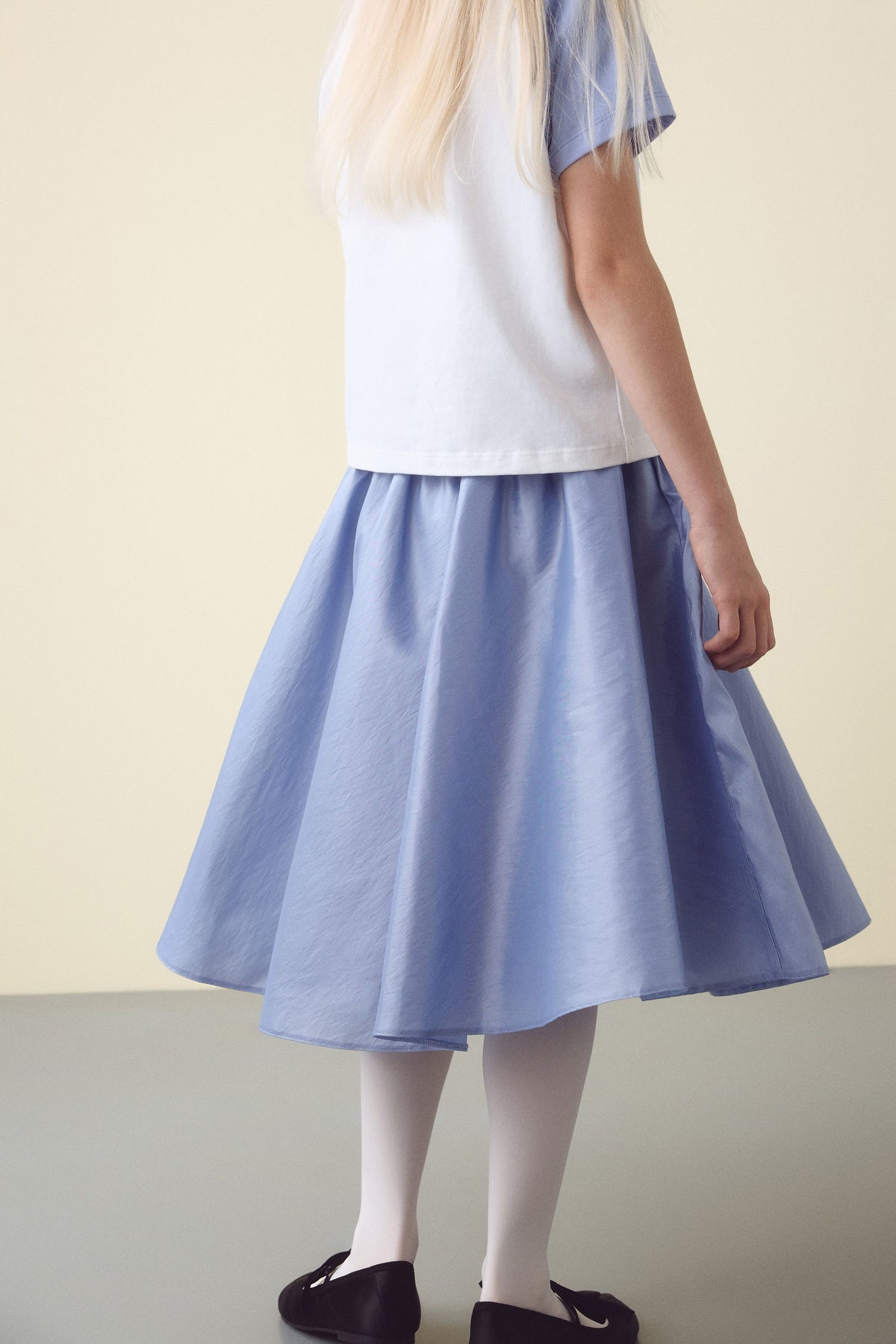 LIGHT BLUE