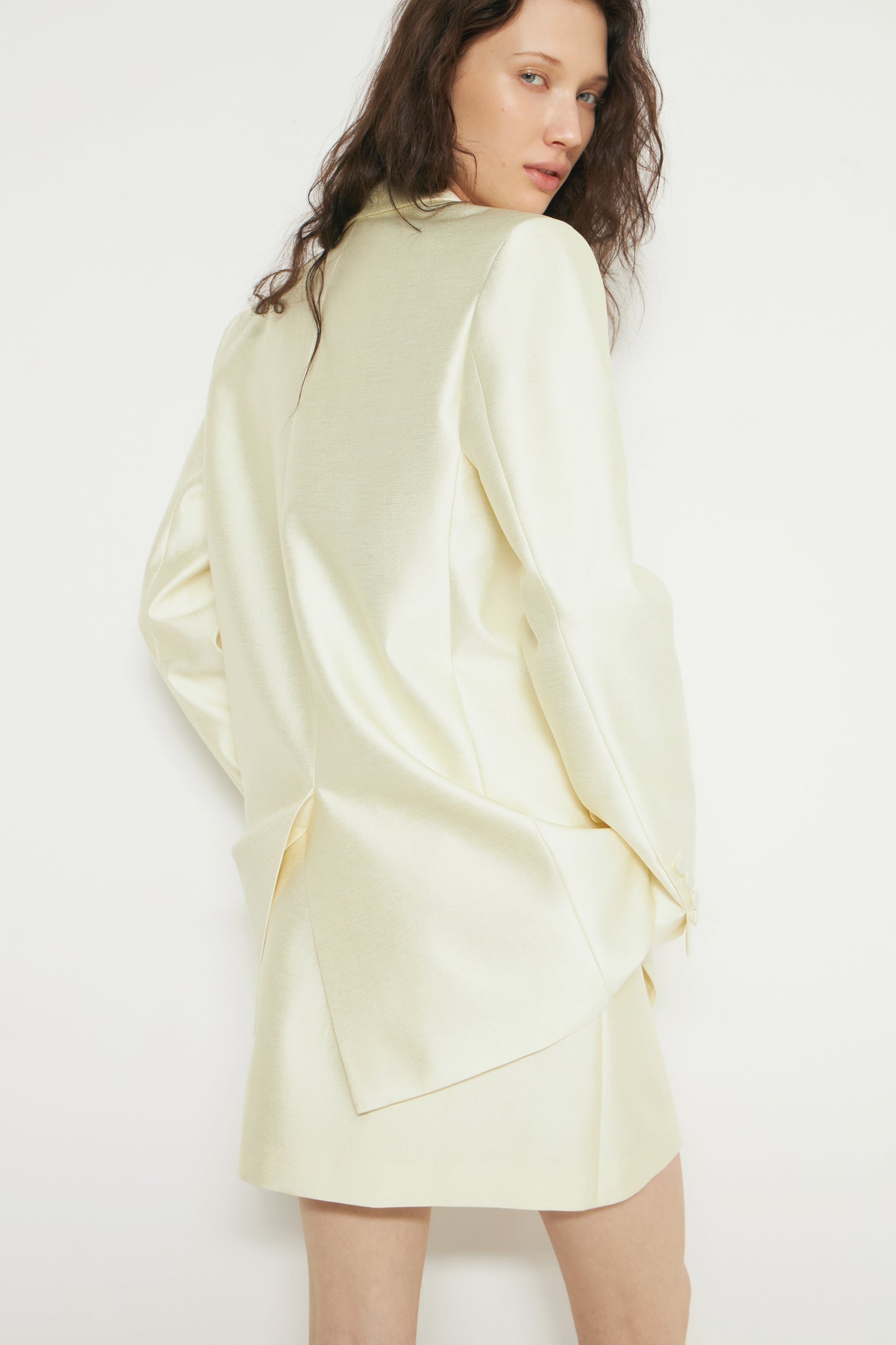 LIGHT YELLOW