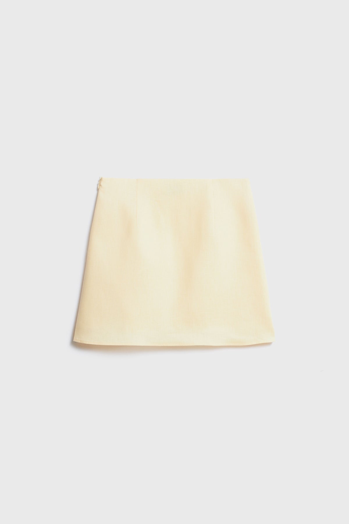 LIGHT YELLOW