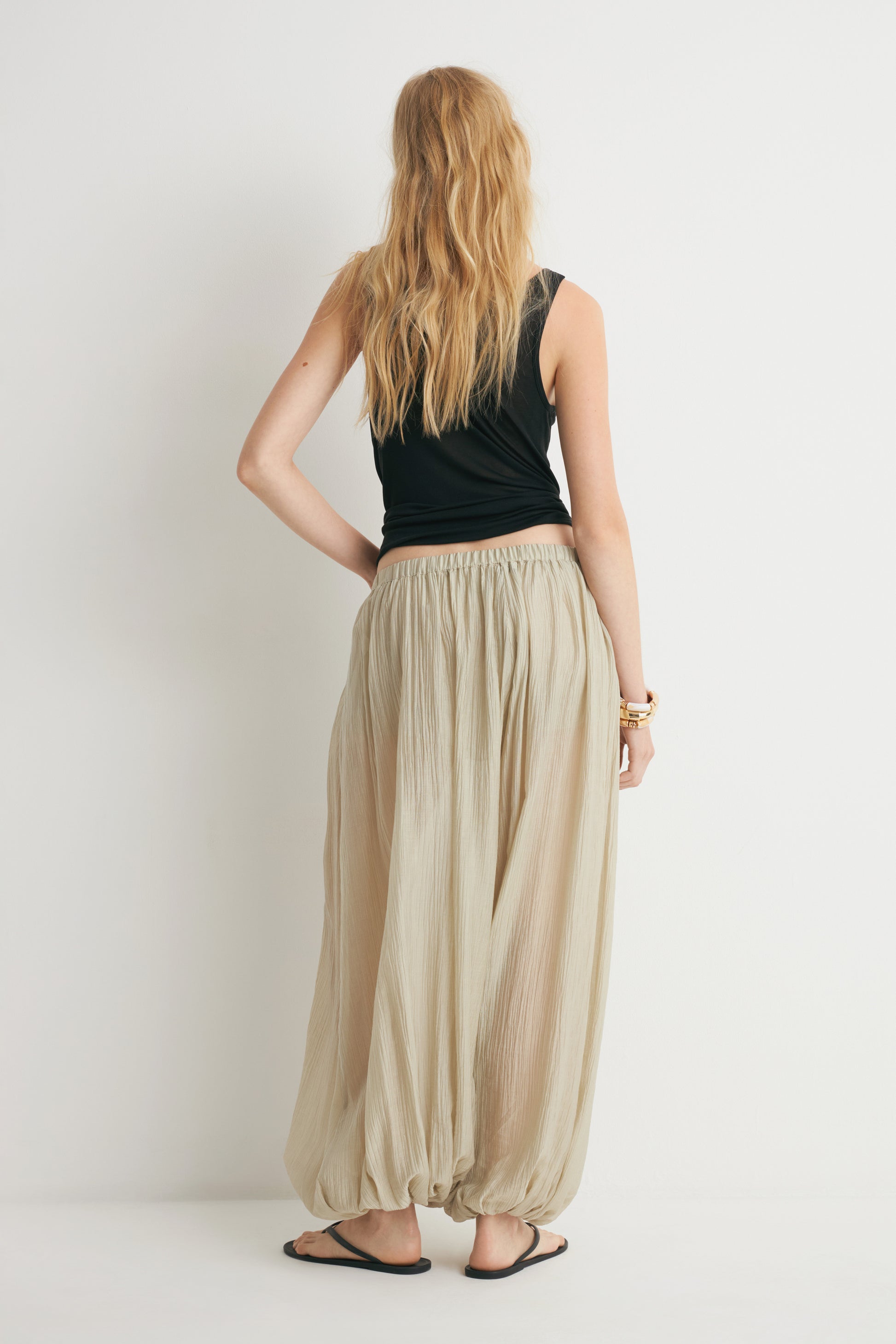 LIGHT BEIGE