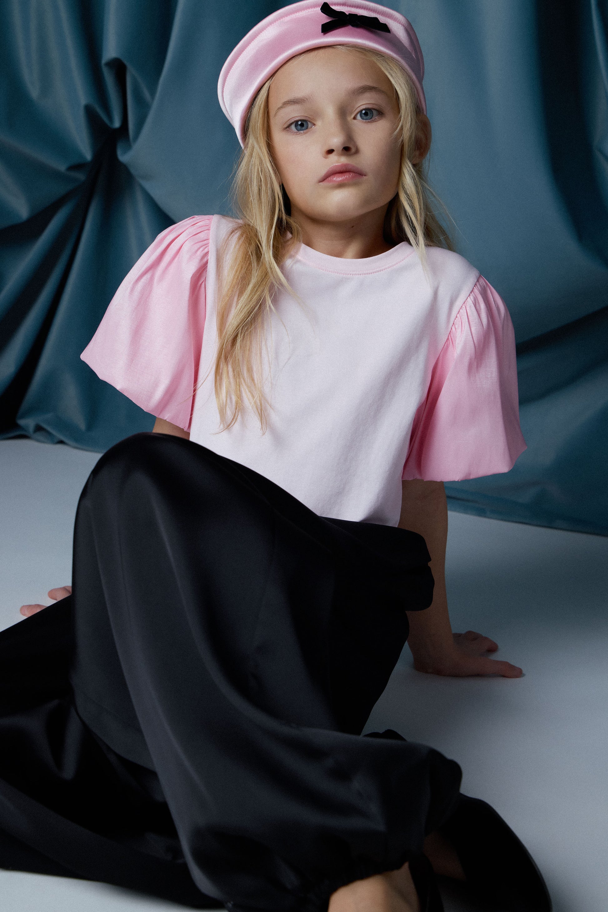 LIGHT PINK
