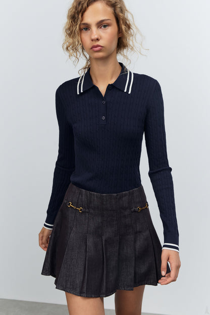 DARK BROWN