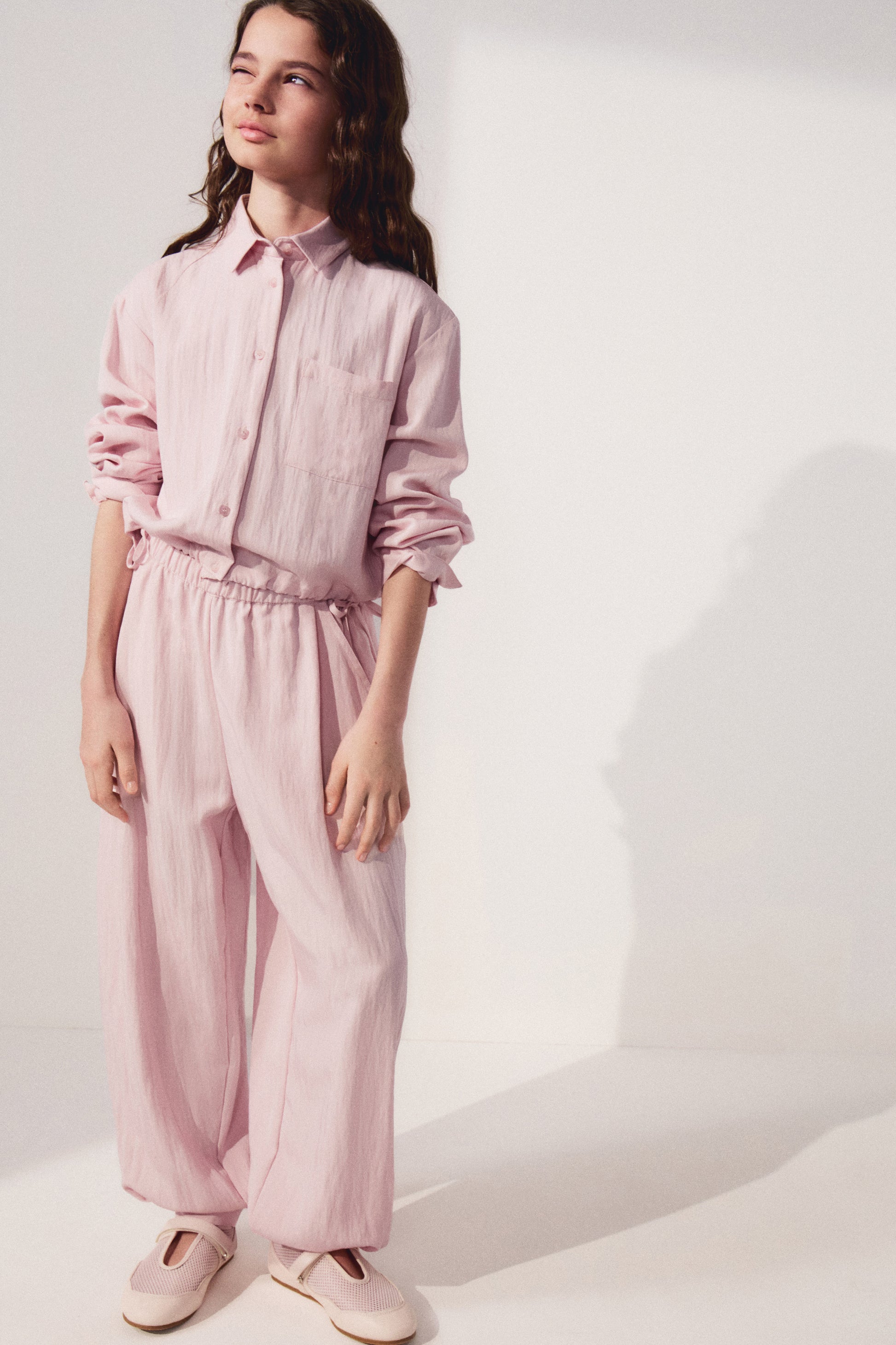 LIGHT PINK