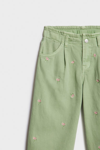 LIGHT GREEN