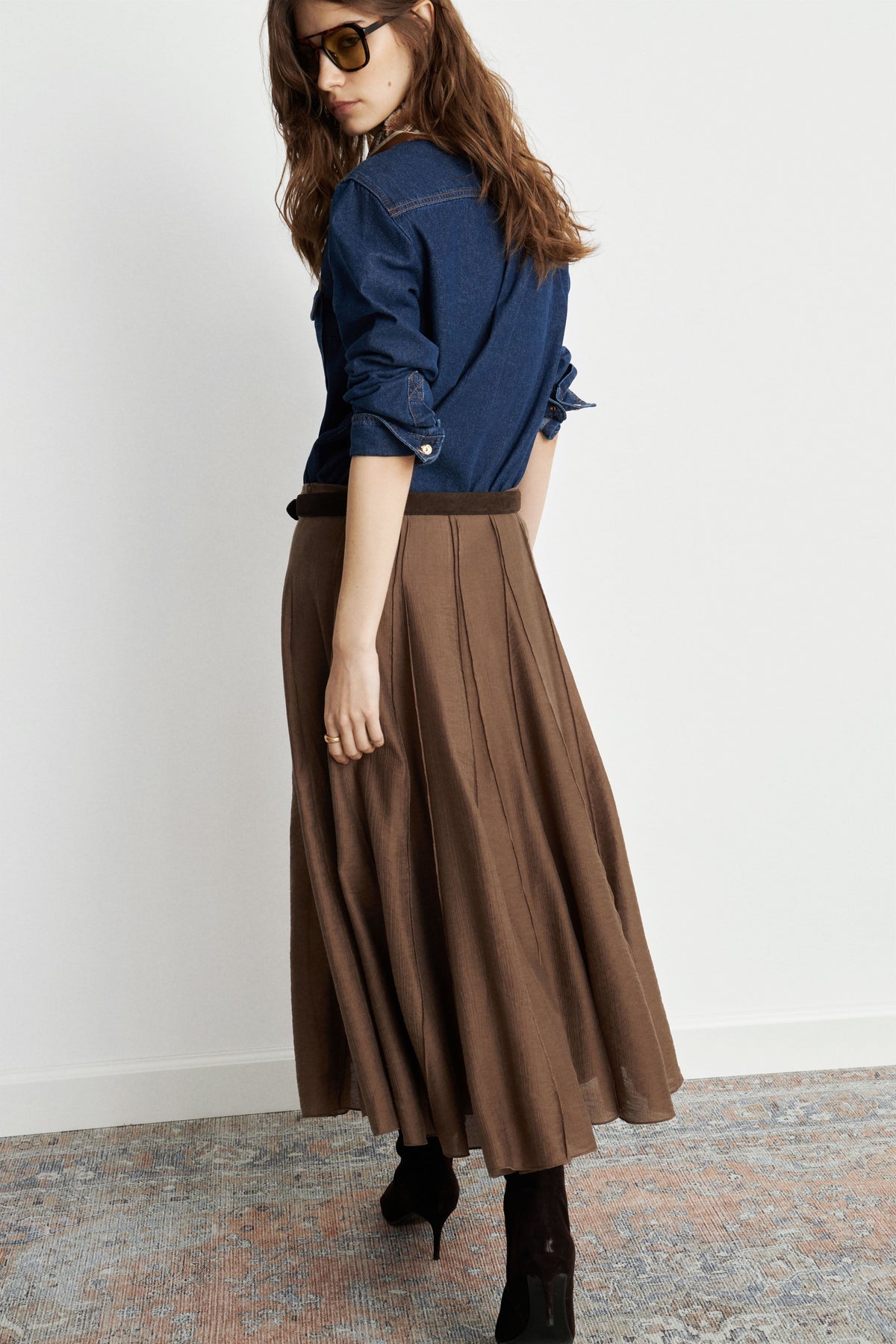 GRAY BROWN
