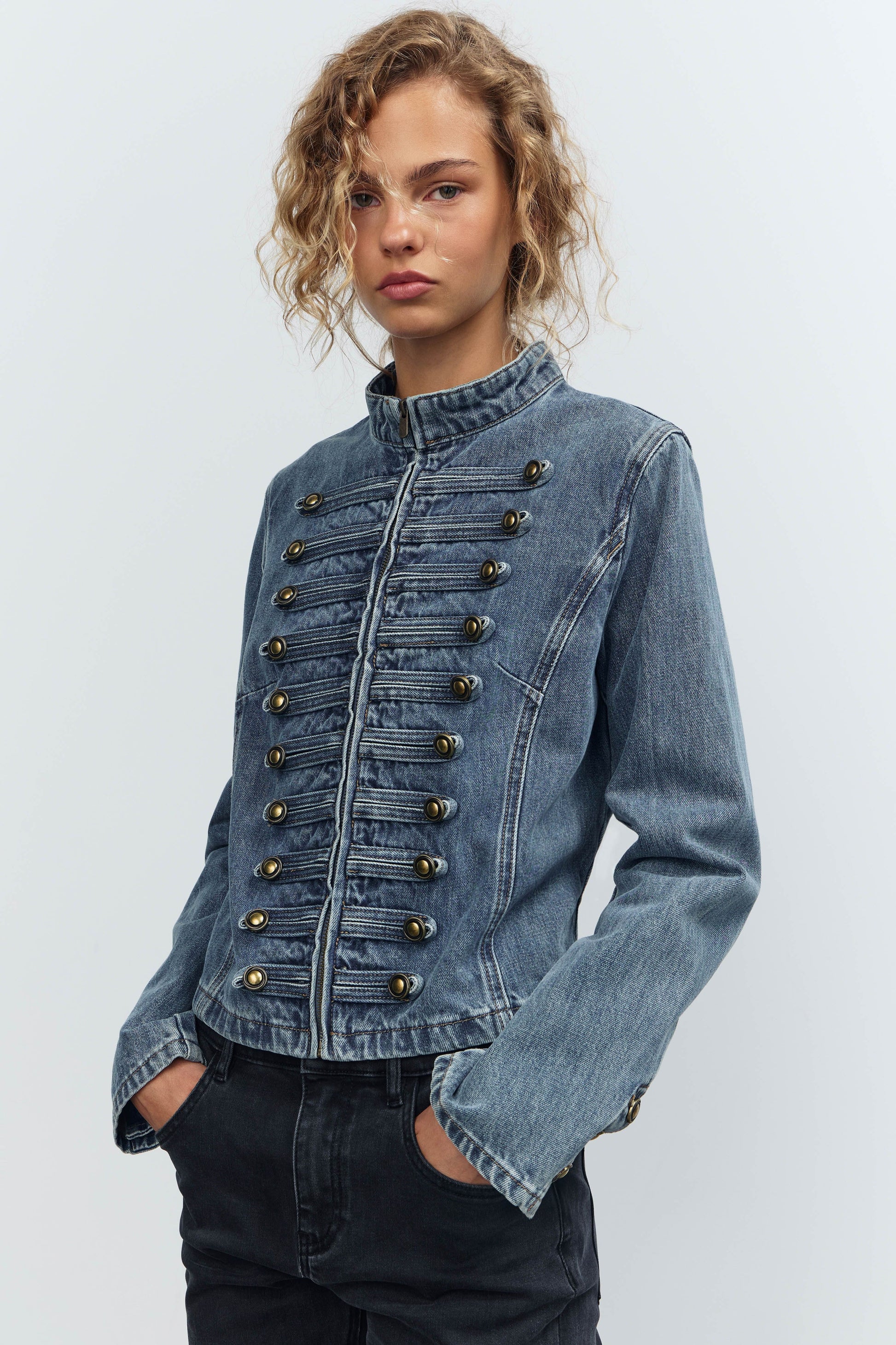 VINTAGE BLUE