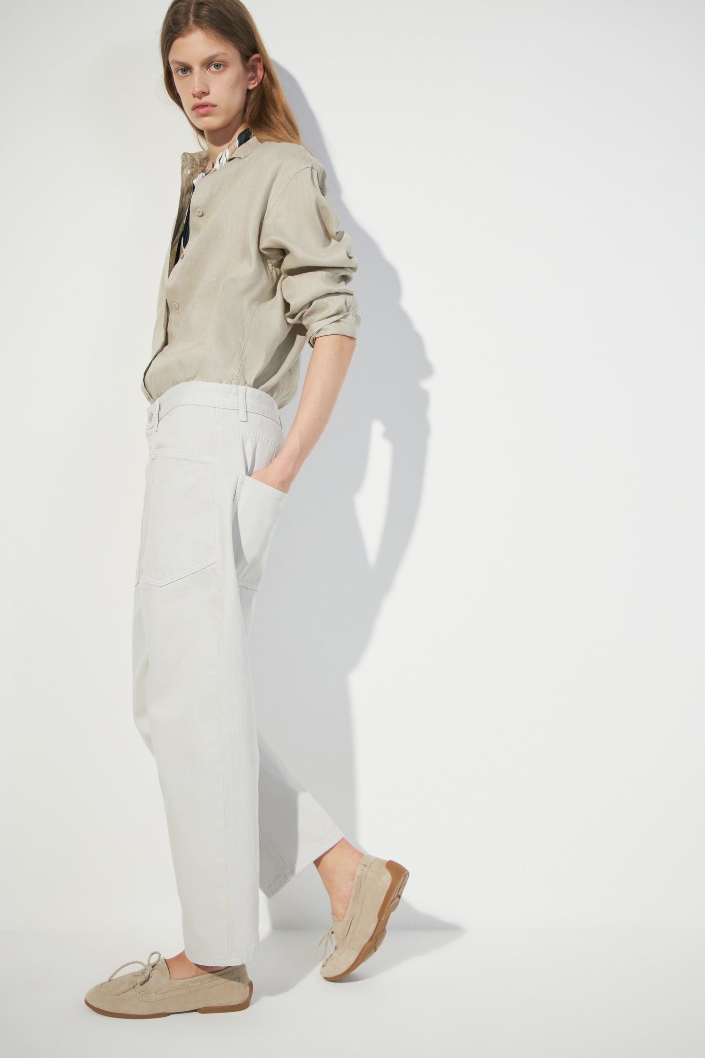 GREY BEIGE
