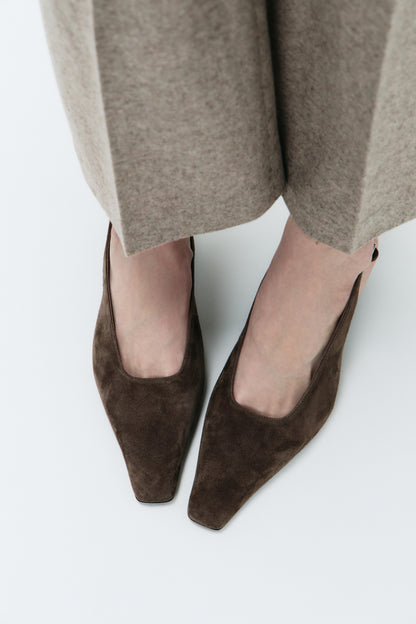 GRAY BROWN