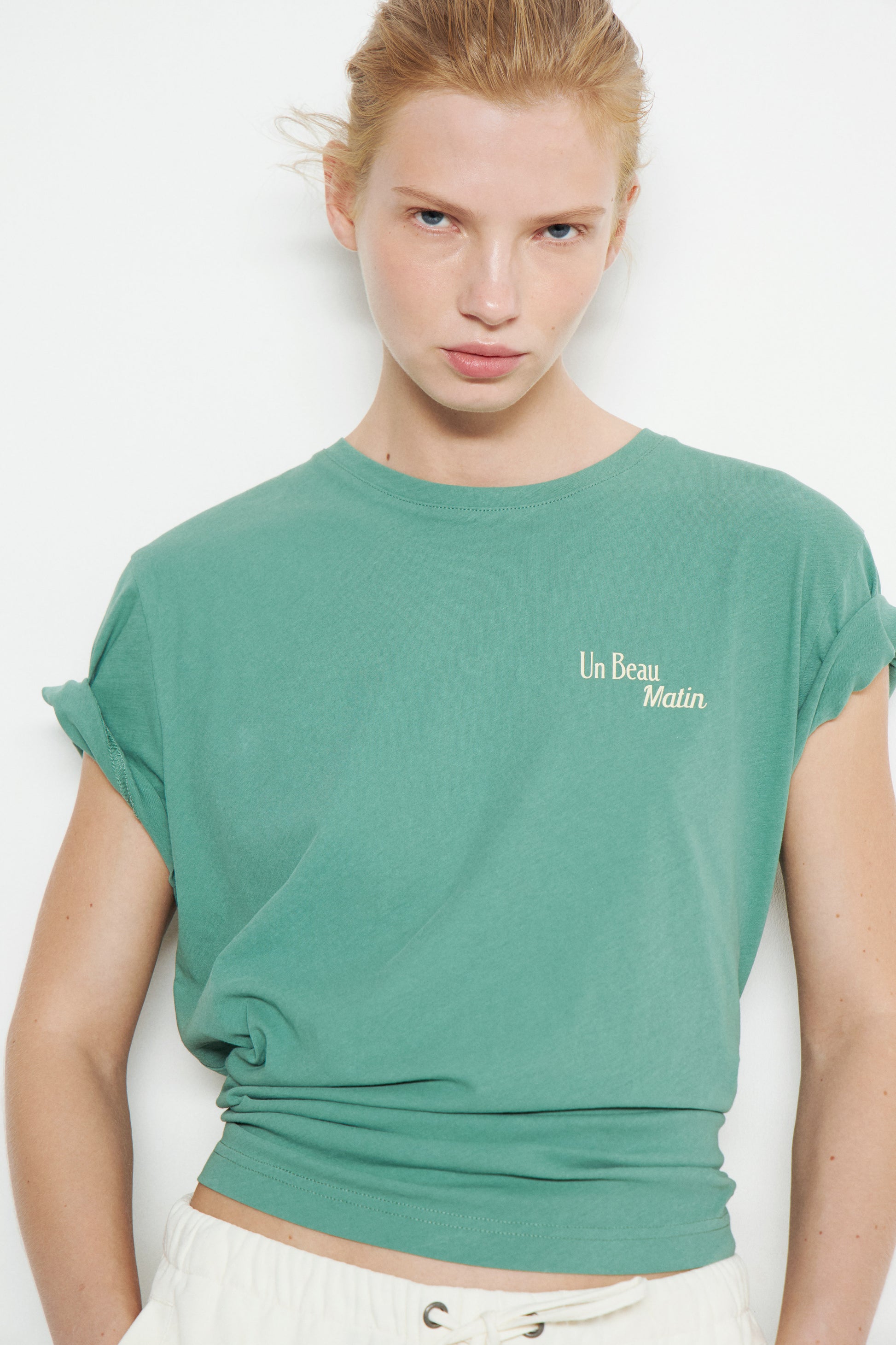 GREEN