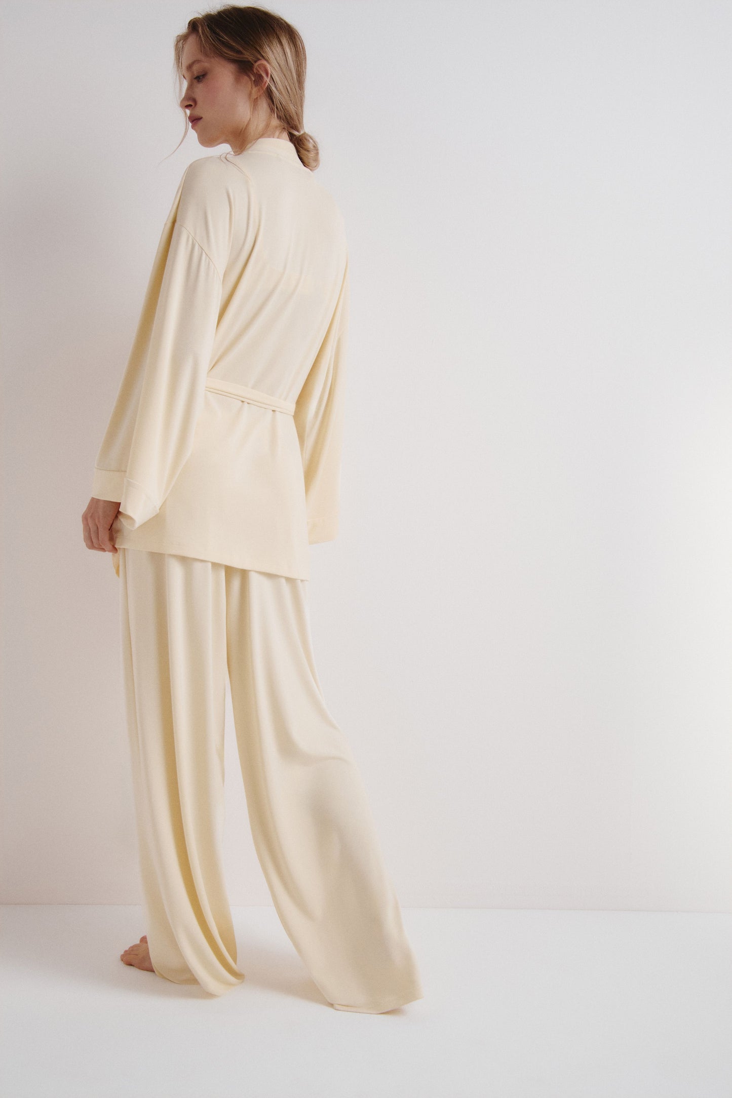 LIGHT YELLOW