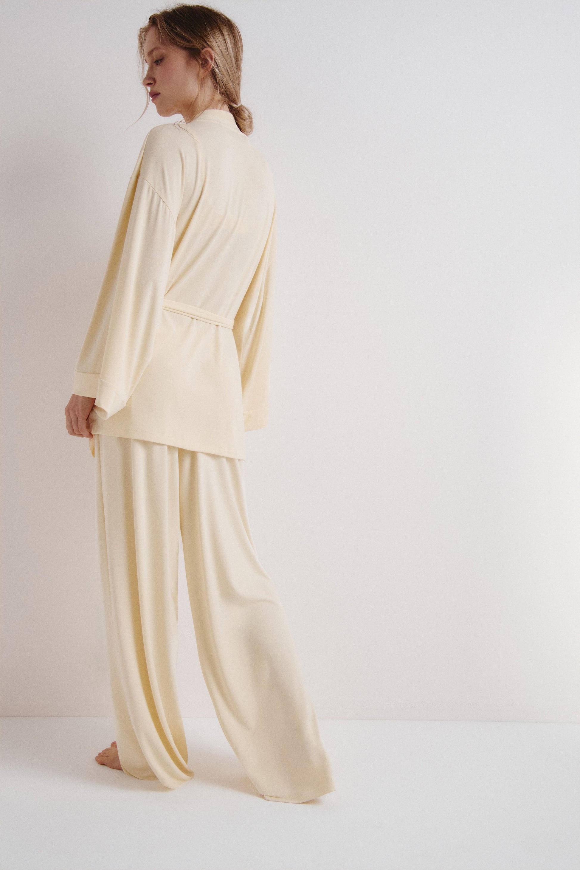 LIGHT YELLOW