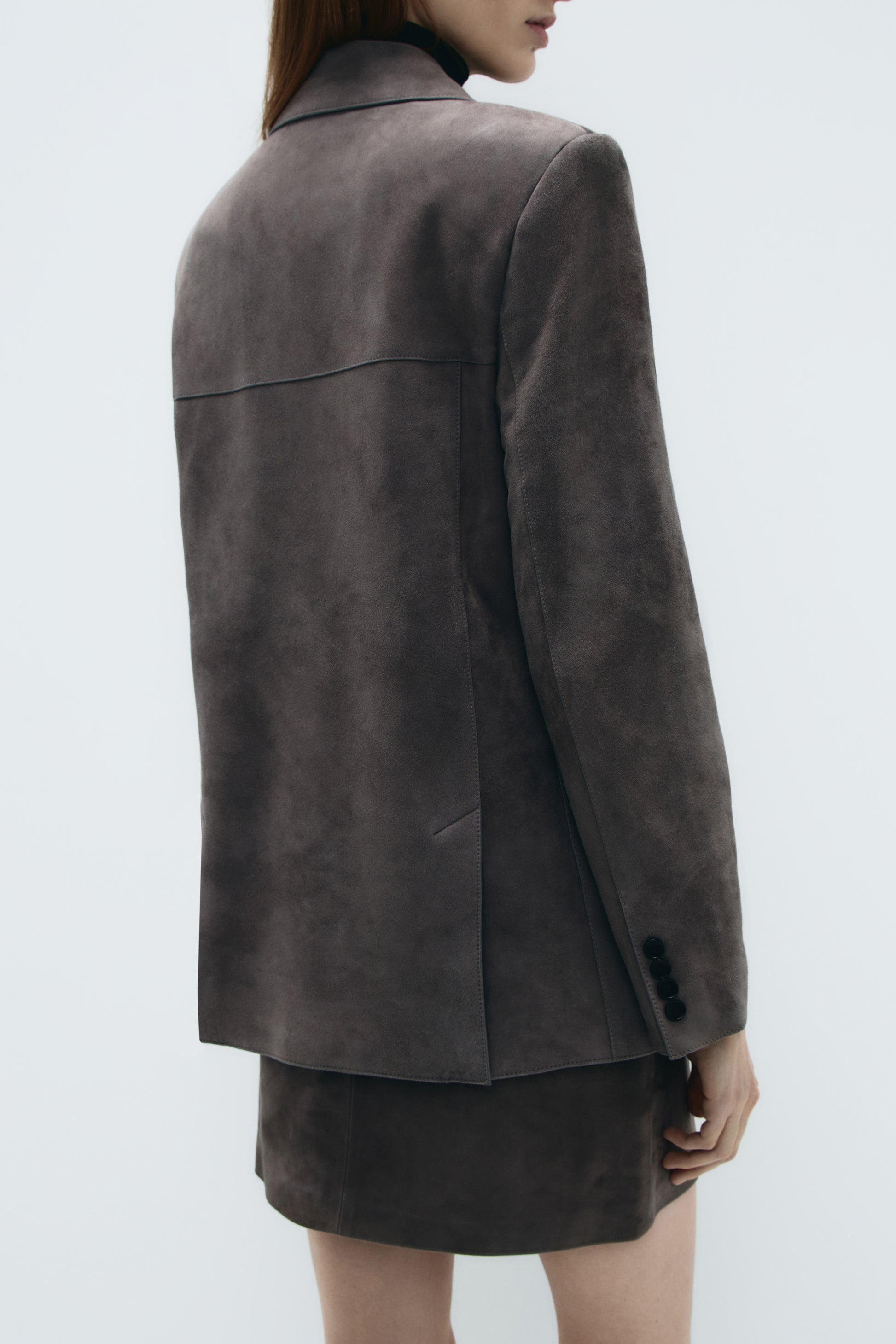 DARK BROWN