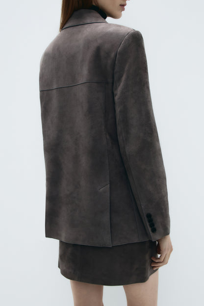 DARK BROWN