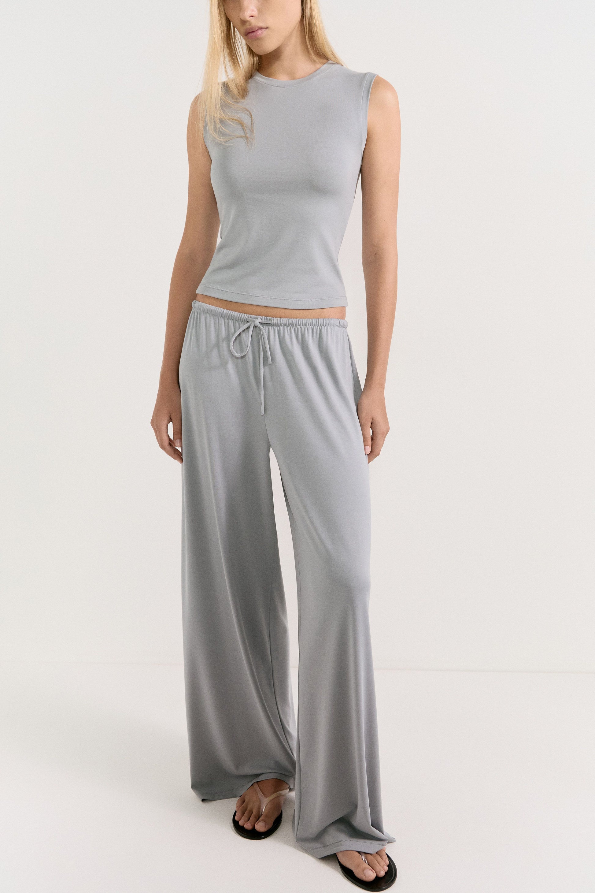 GREY BLUE