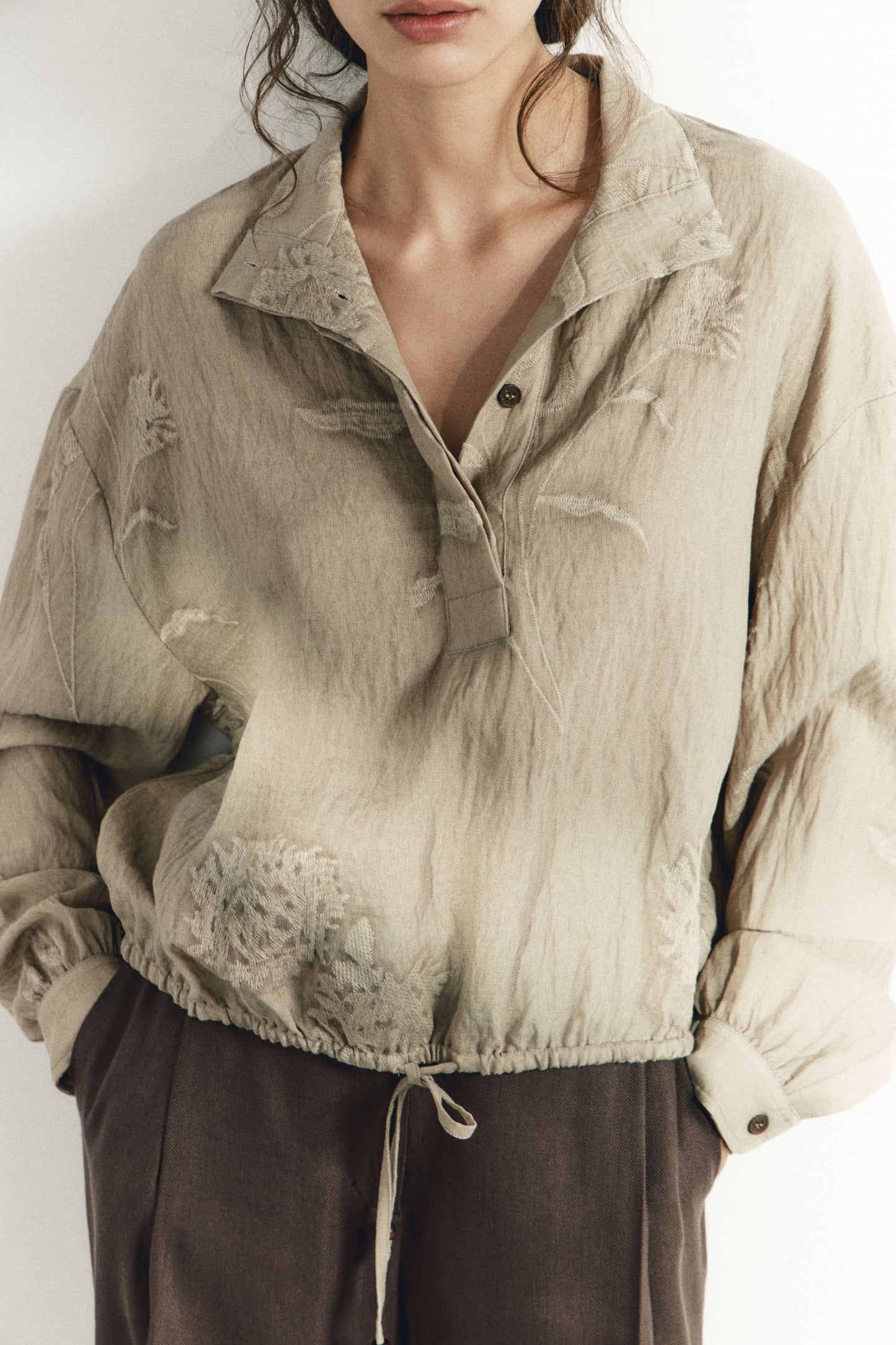 GREY BEIGE