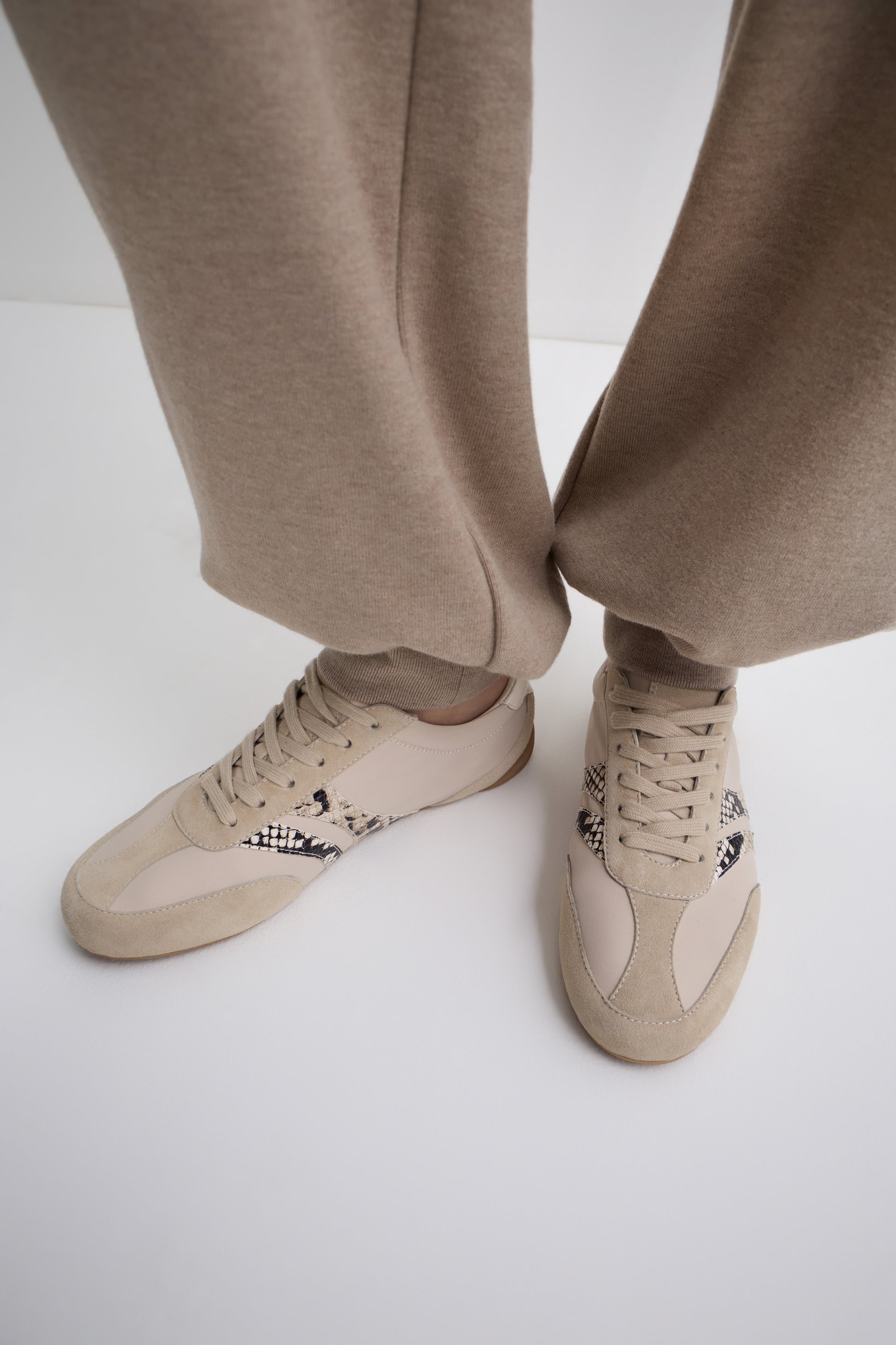 LIGHT BEIGE