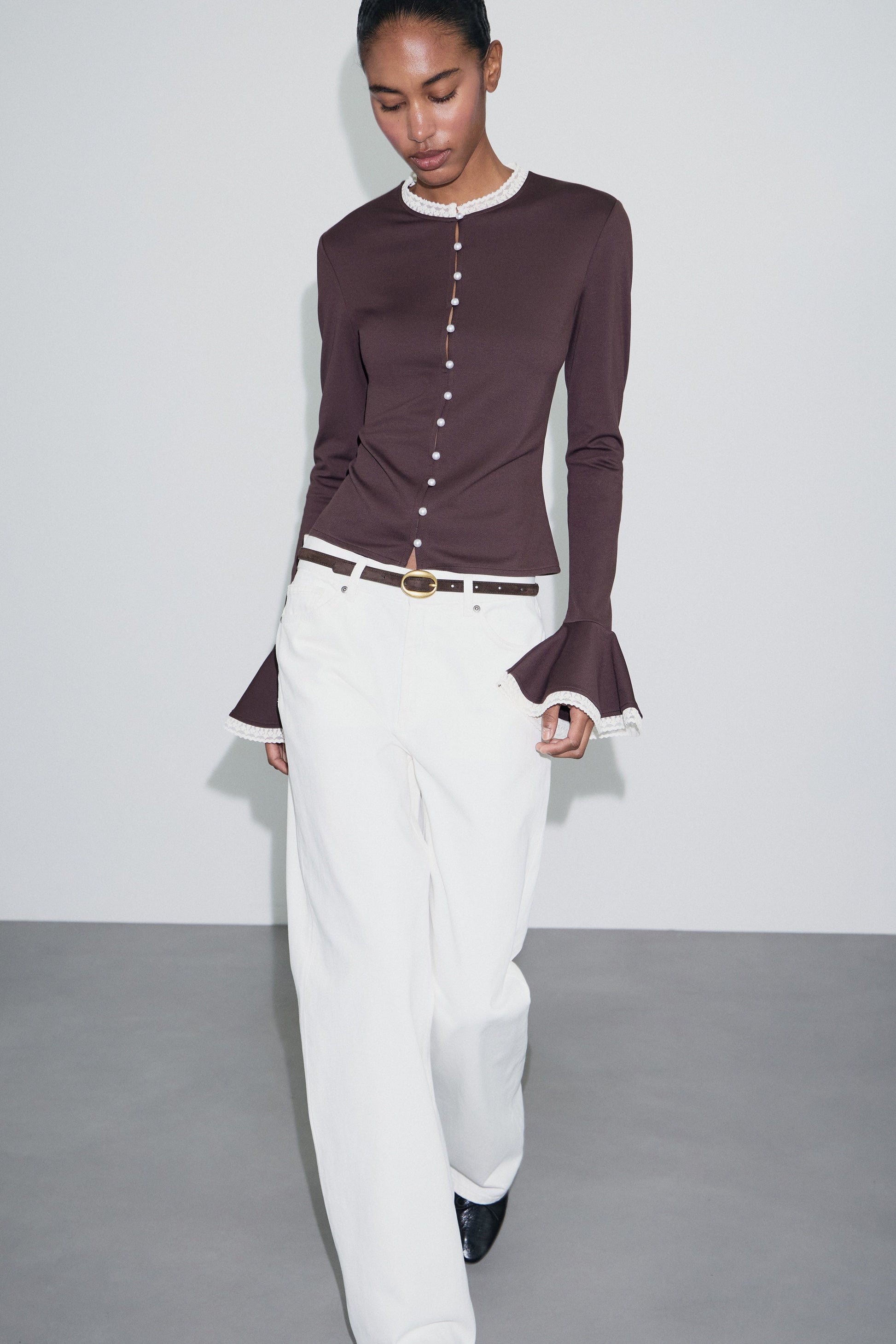 DARK BROWN
