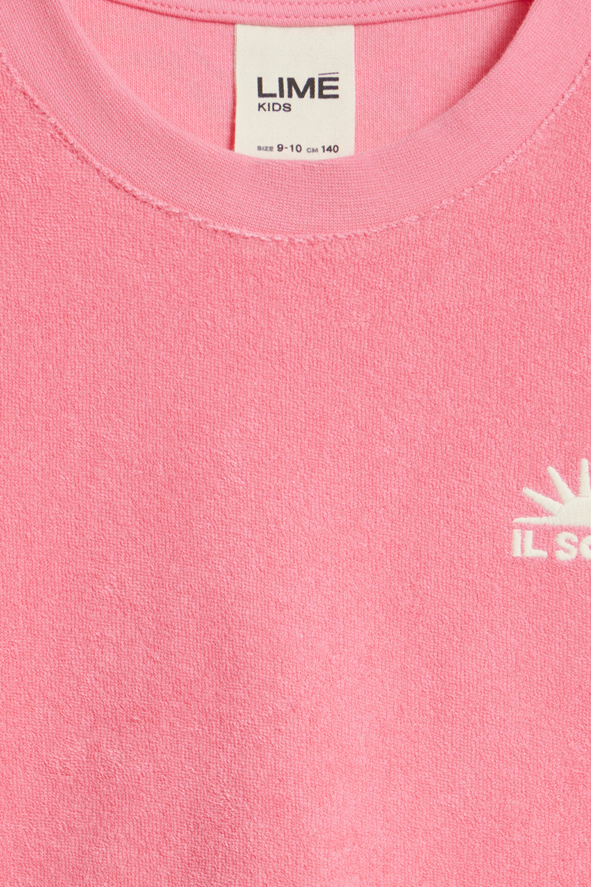 BRIGHT PINK