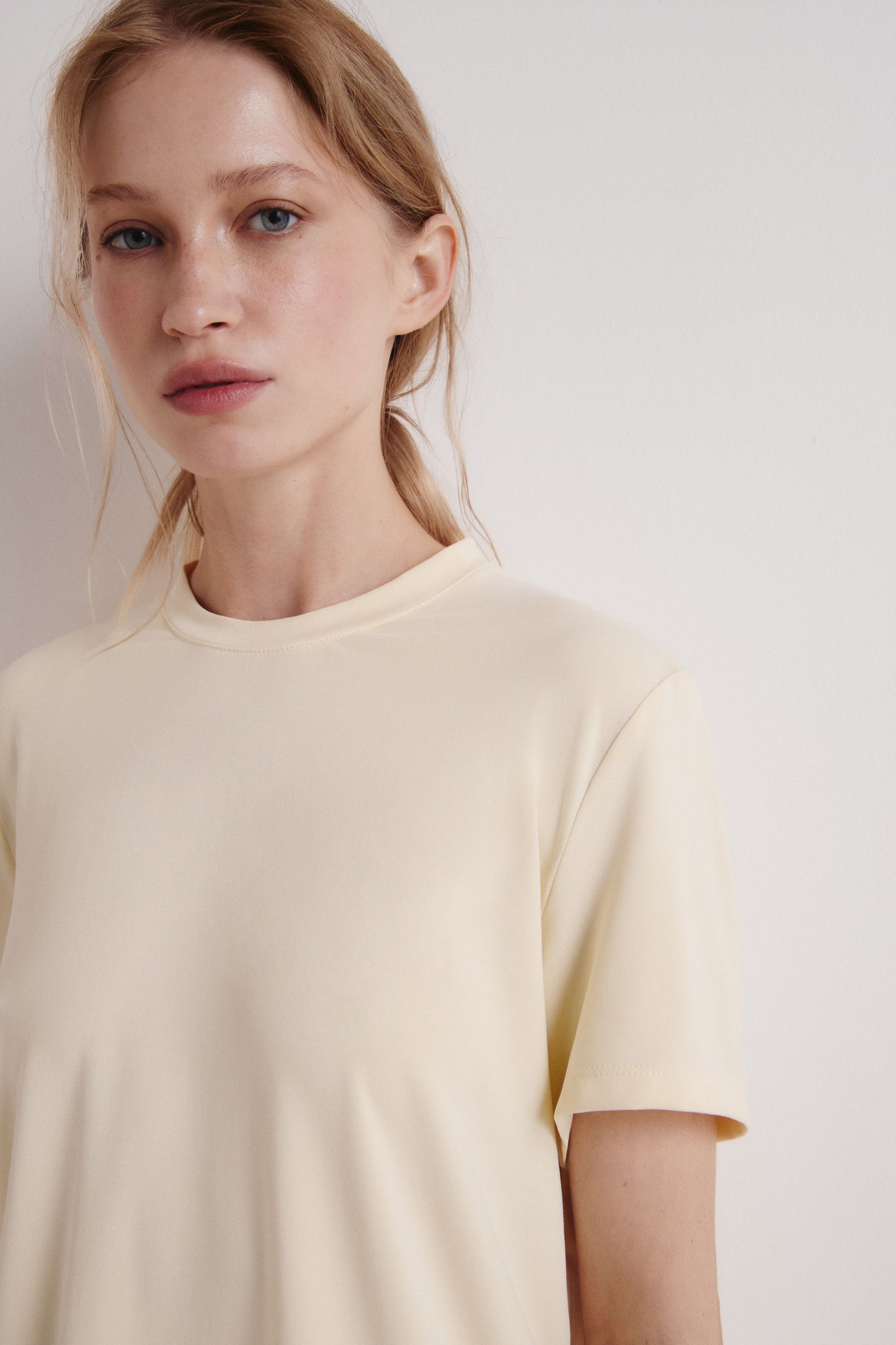 LIGHT YELLOW