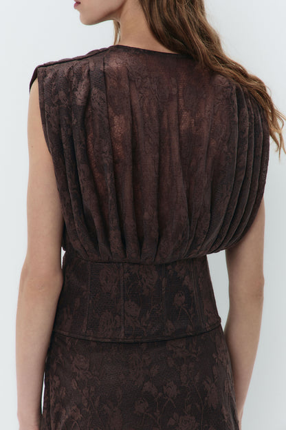 DARK BROWN