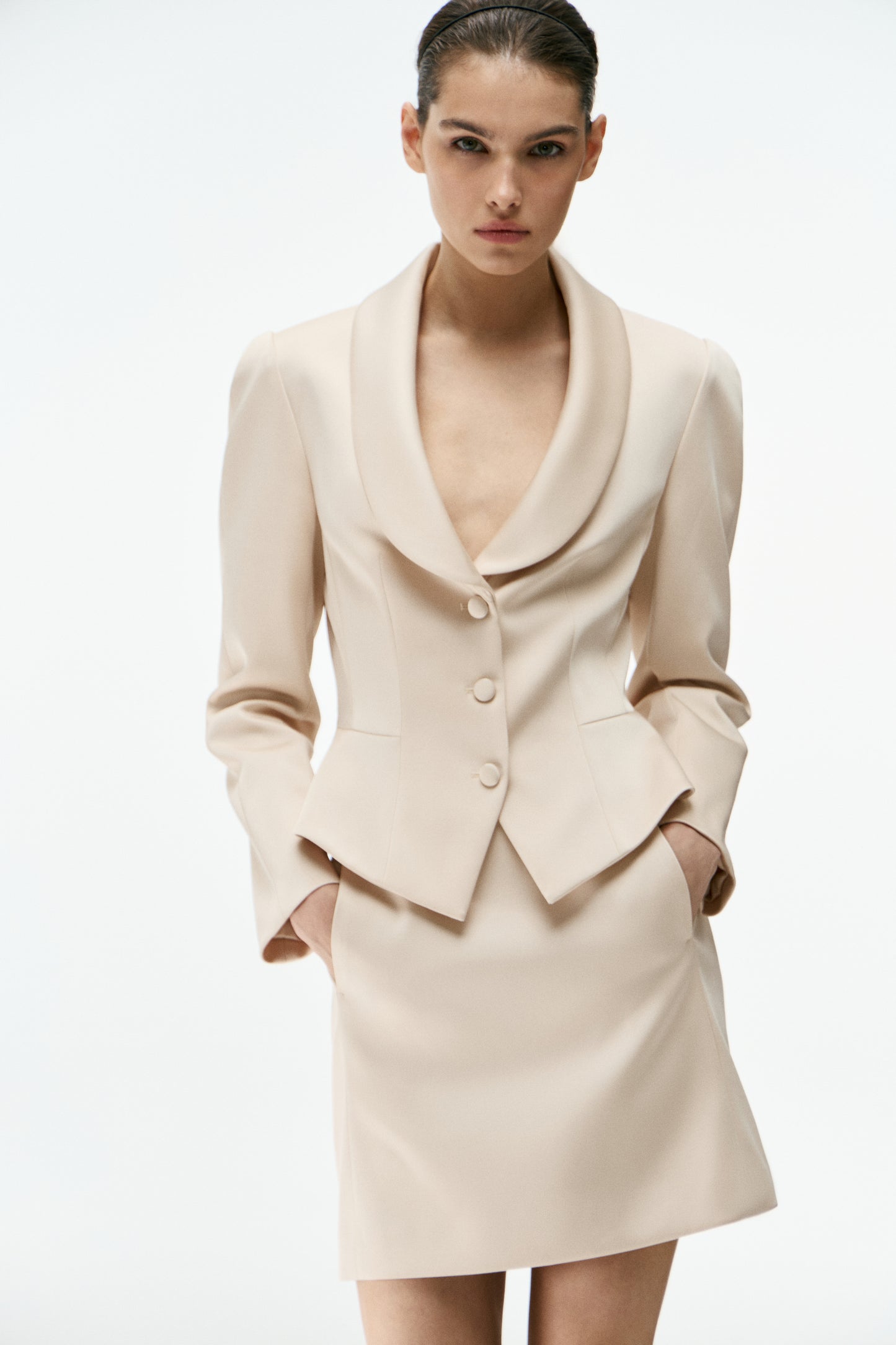 POWDER BEIGE