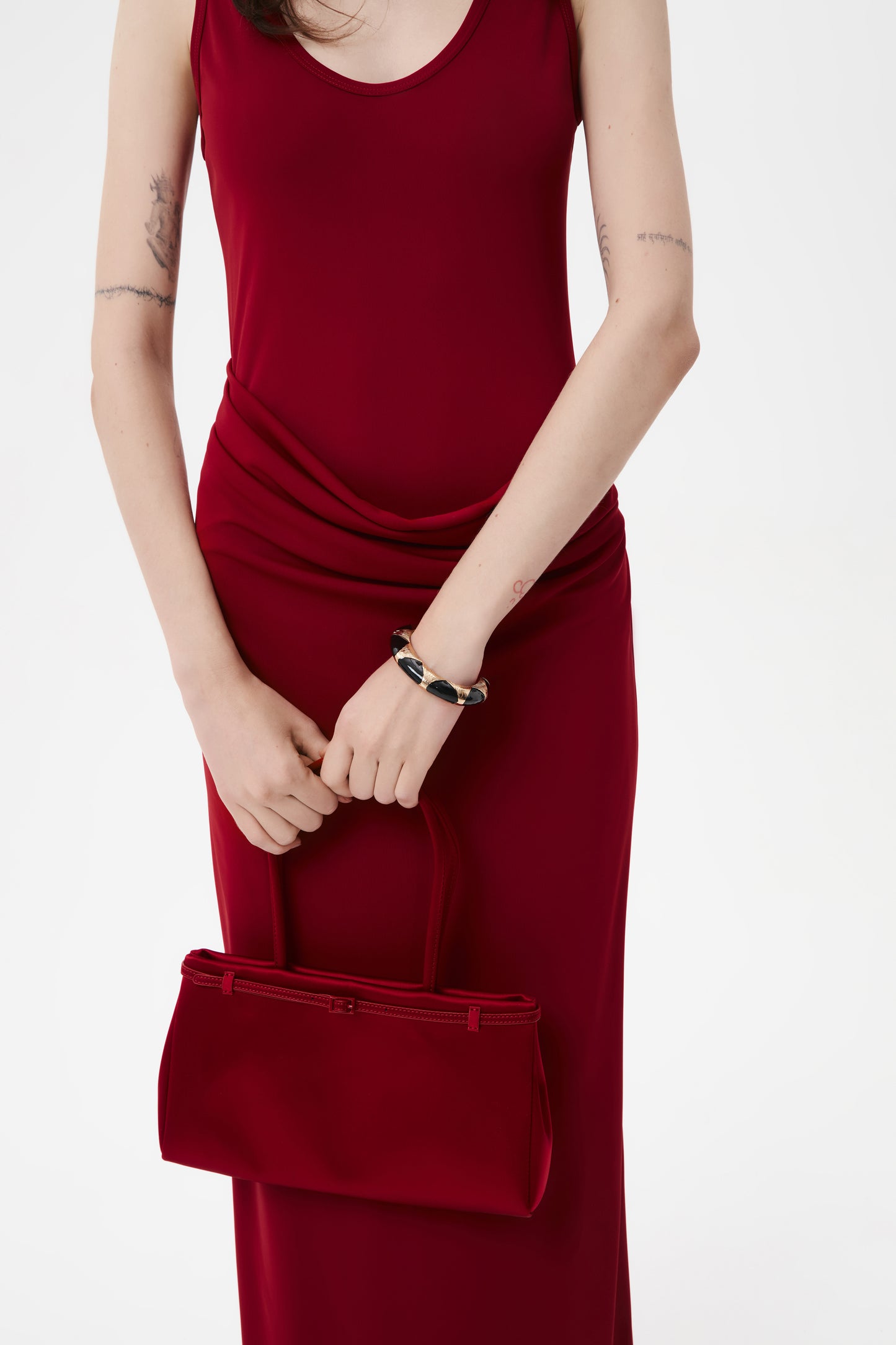 DARK RED