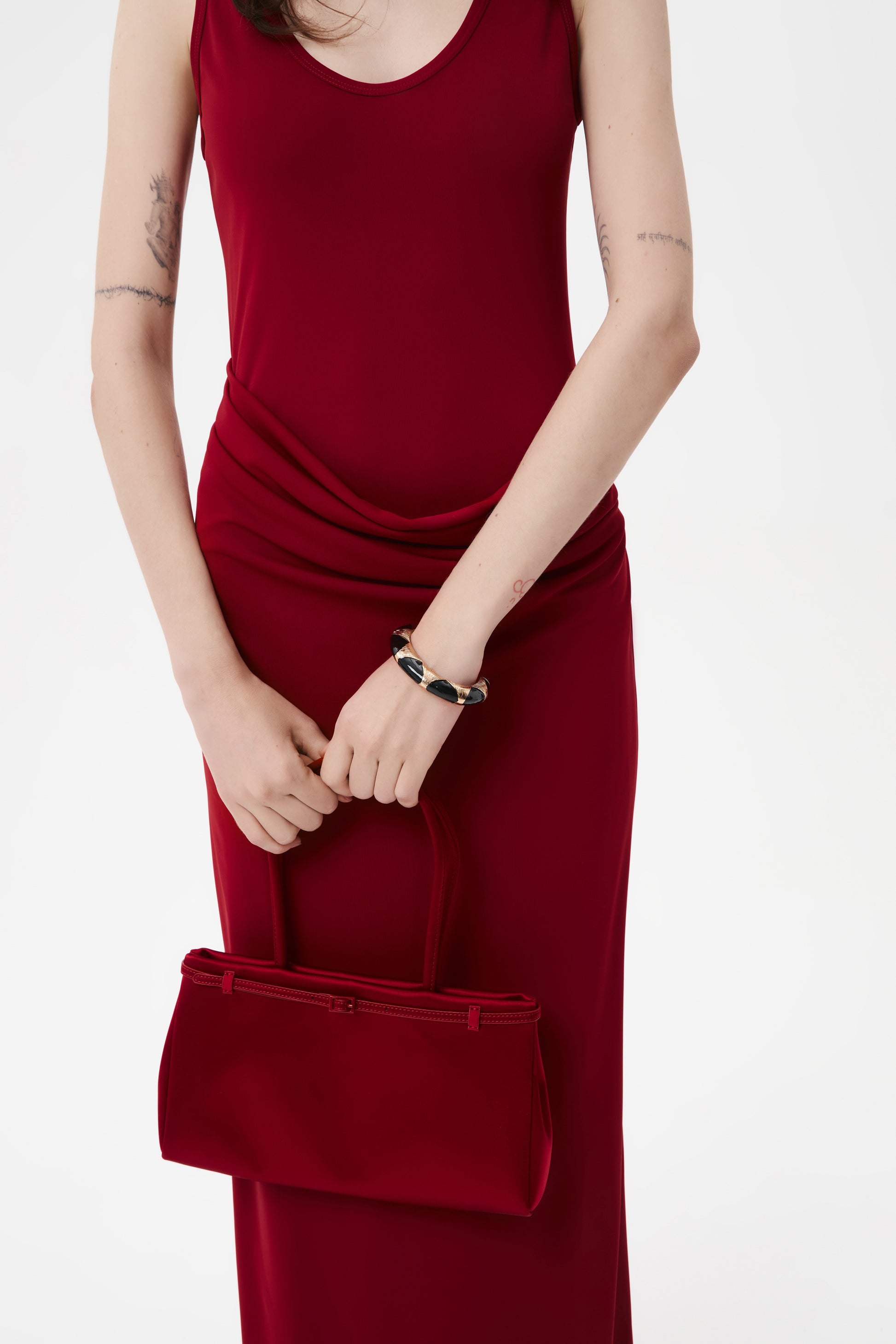 DARK RED