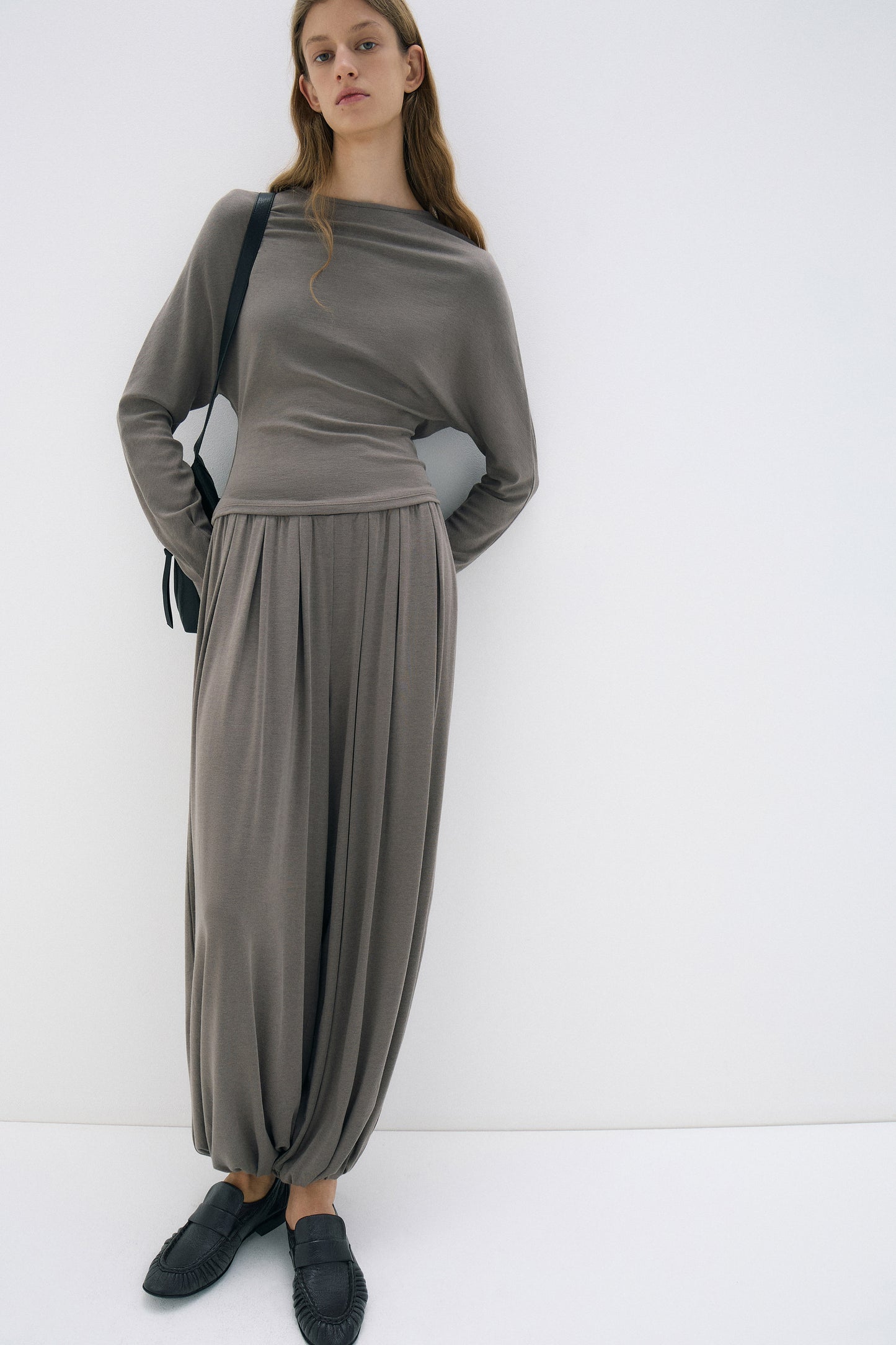 GRAY BROWN