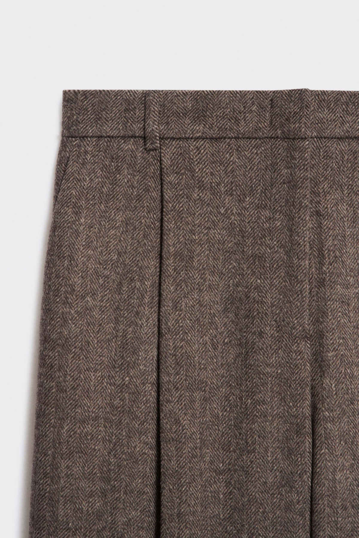 GRAY BROWN