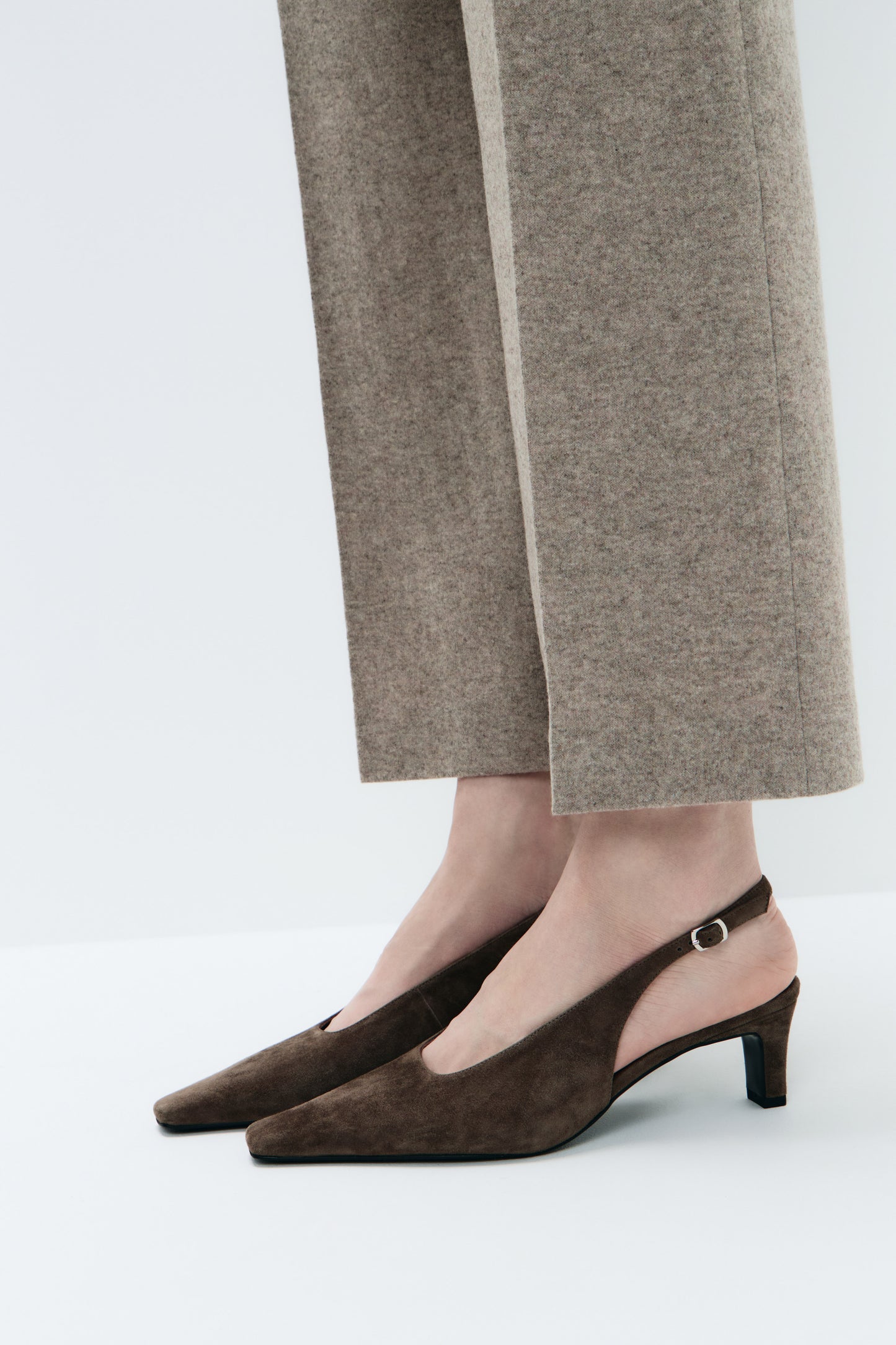 GRAY BROWN