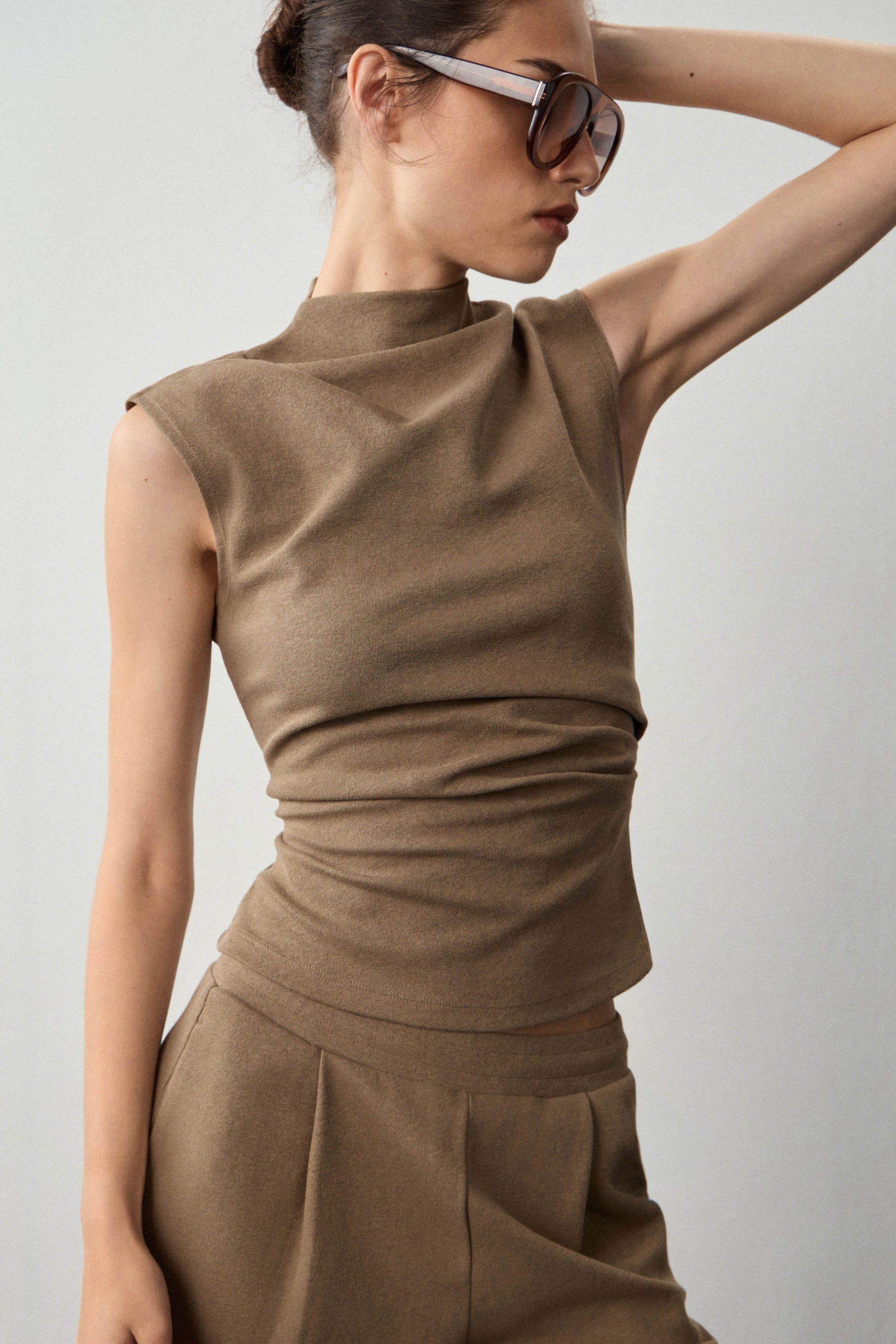 GRAY BROWN