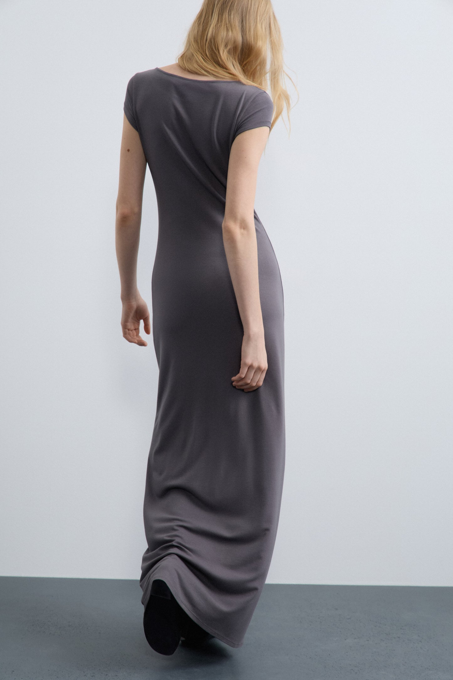 DARK GREY